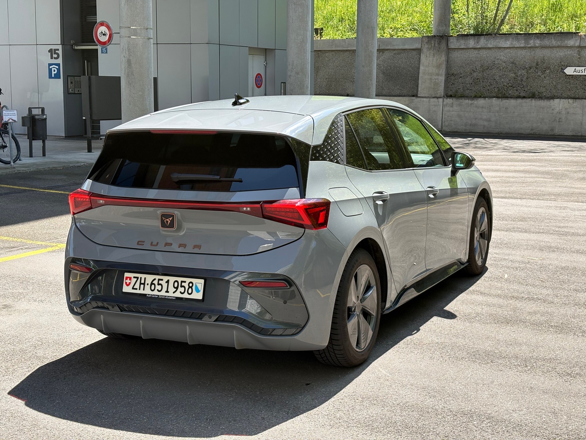 CUPRA Born 58 kWh-image-1
