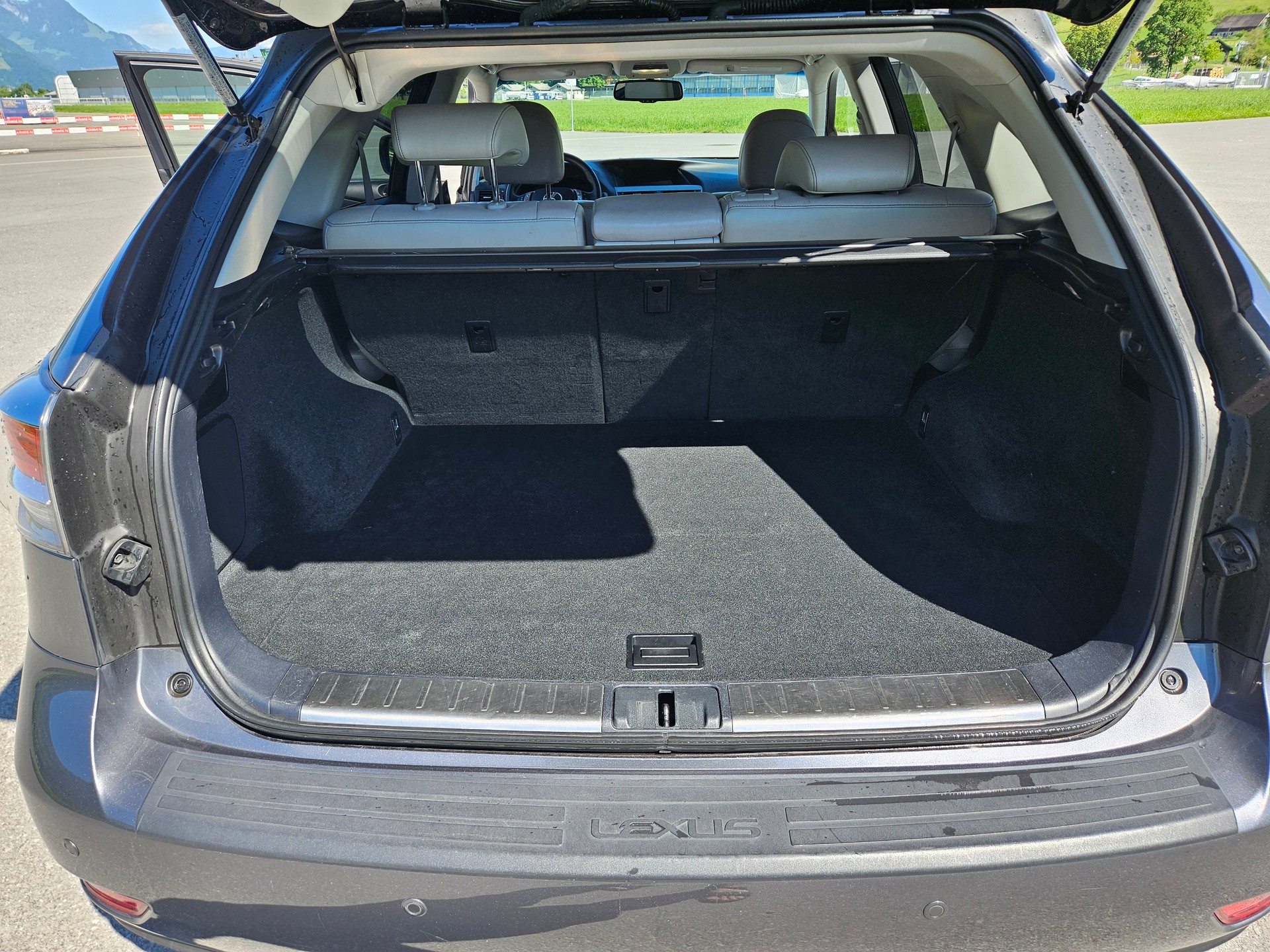 LEXUS 450h Comfort-image-5