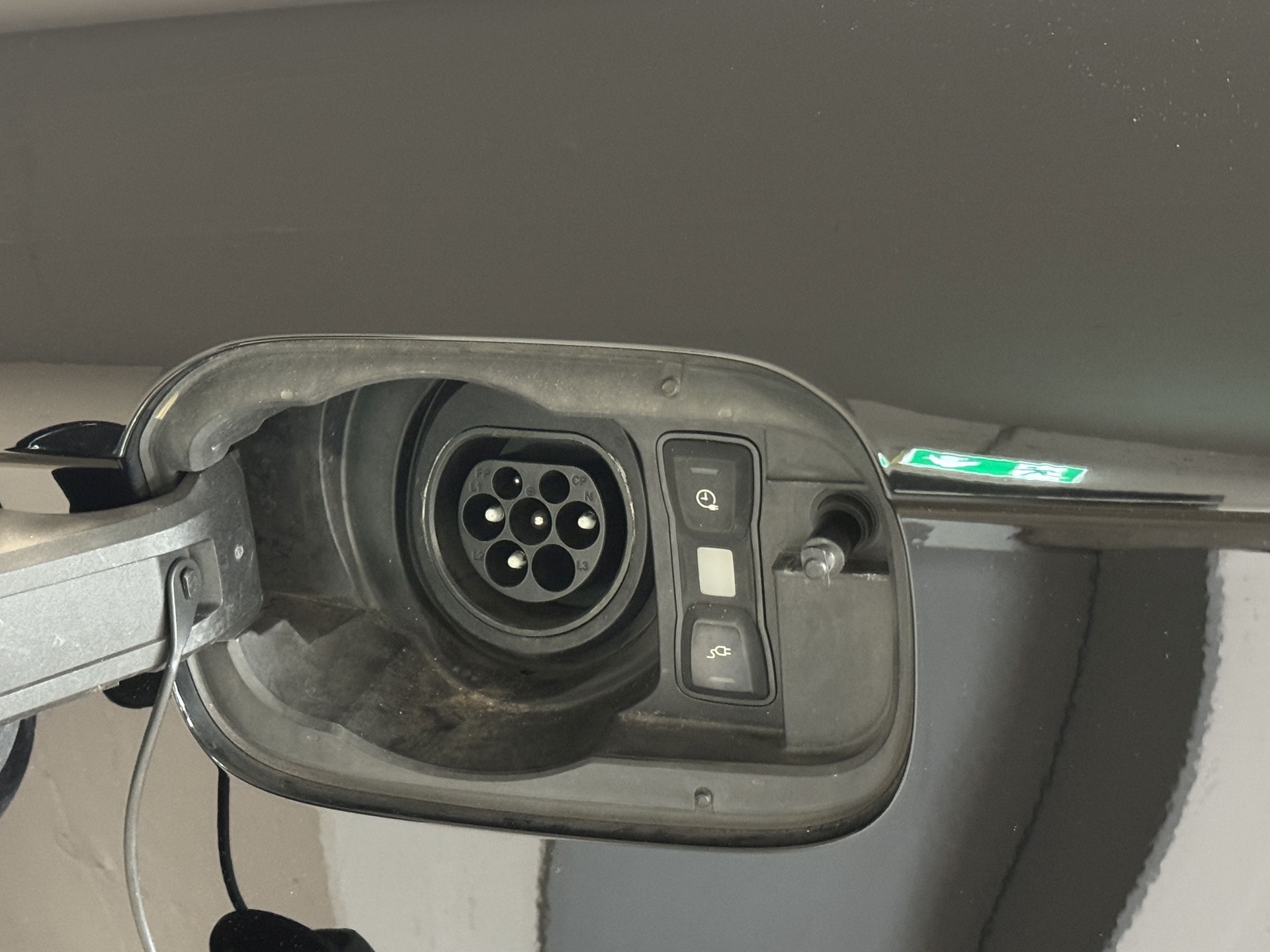 AUDI Q5 55 TFSI e sport quattro-image-13