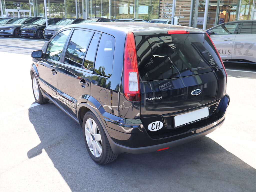 FORD Fusion 1.6 16V Plus-image-3