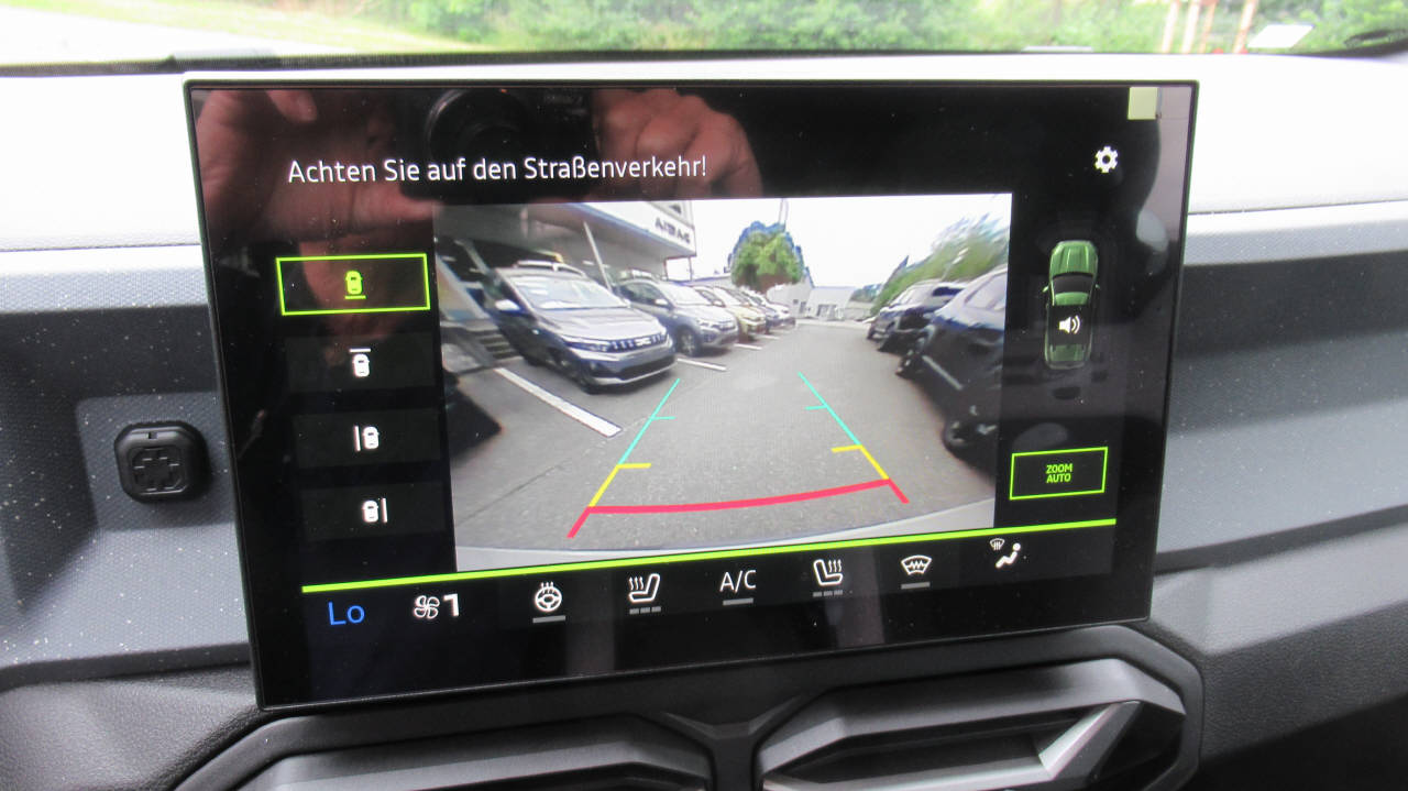 DACIA Duster 1.2 Hybrid Journey 4WD-image-5