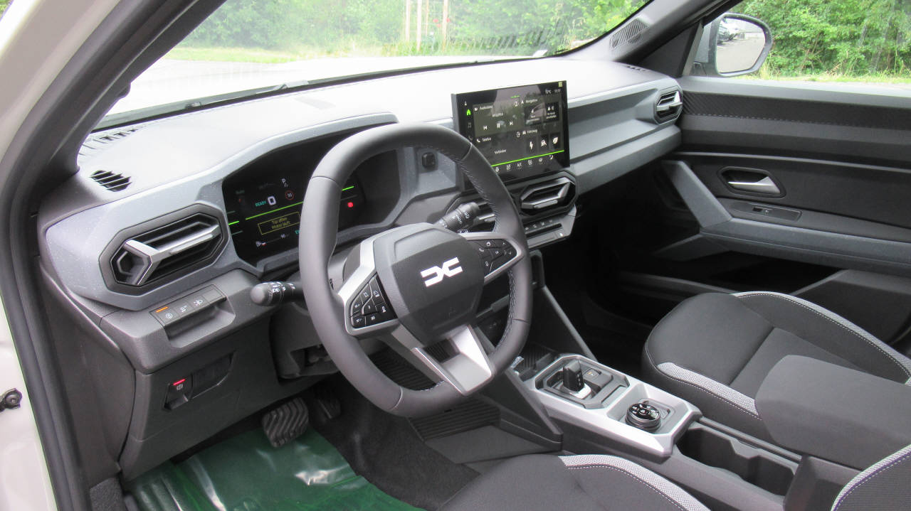 DACIA Duster 1.2 Hybrid Journey 4WD-image-4