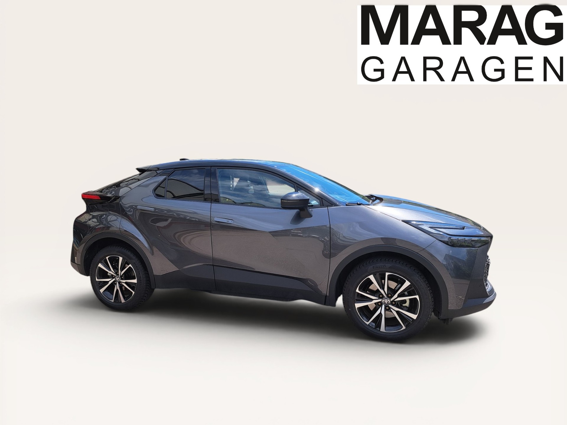 TOYOTA C-HR 2.0 PHEV CVT Swiss Edition-image-3