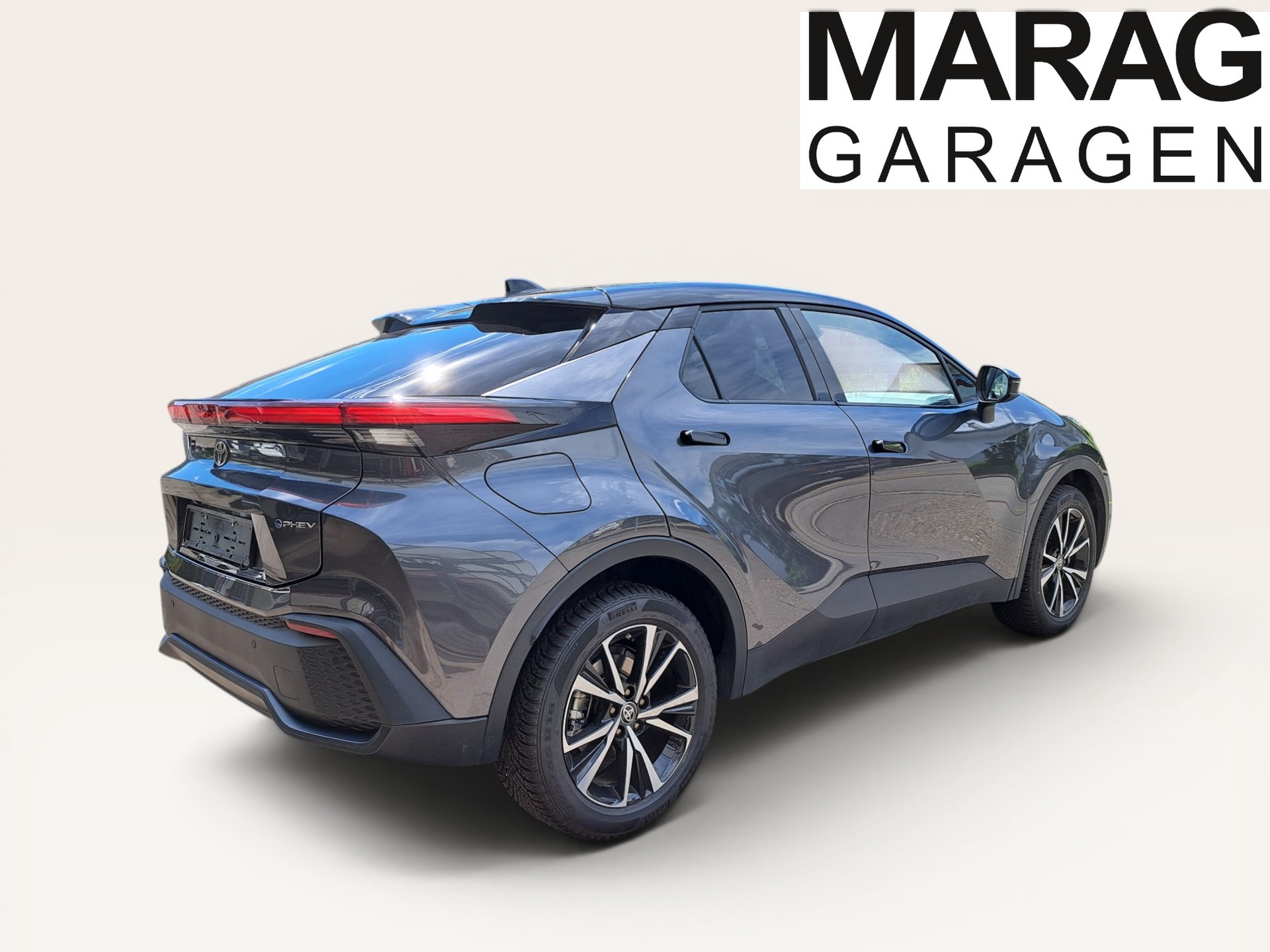 TOYOTA C-HR 2.0 PHEV CVT Swiss Edition-image-6