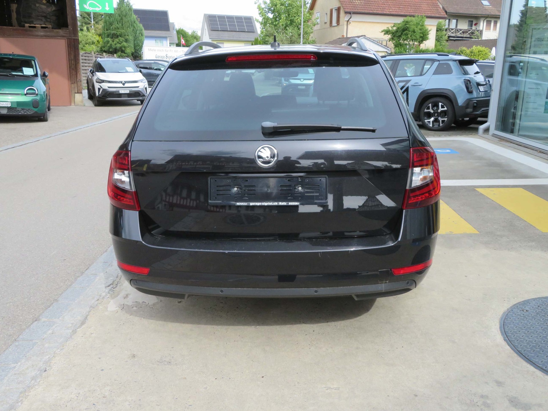 SKODA Octavia Combi 1.8 TSI Style DSG-image-7