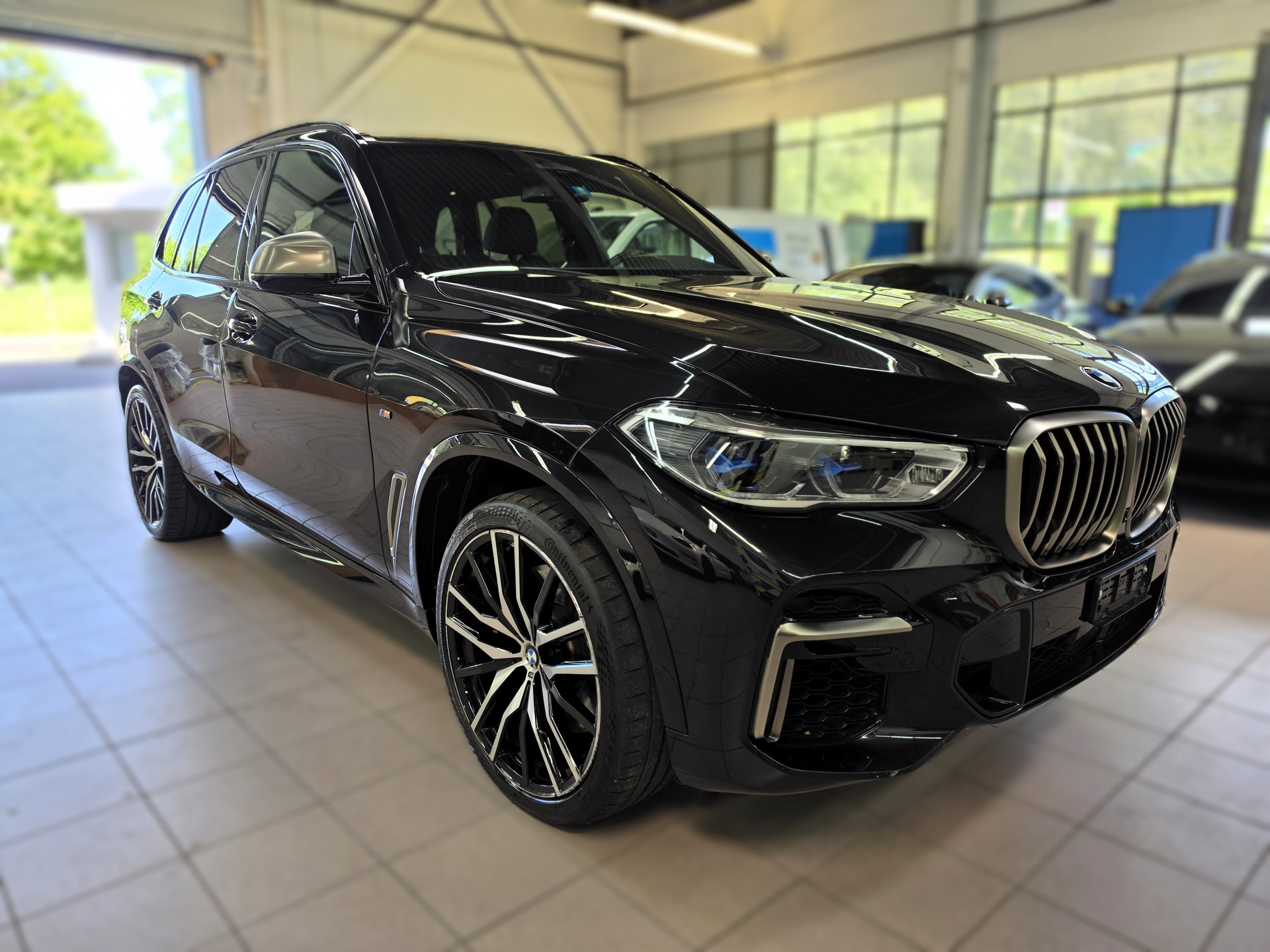 BMW X5 xDrive M50i Steptronic-image-6
