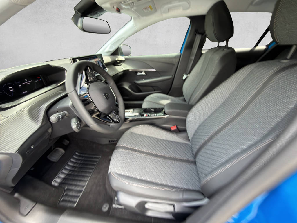 PEUGEOT 208 1.2 Hybrid Allure-image-7