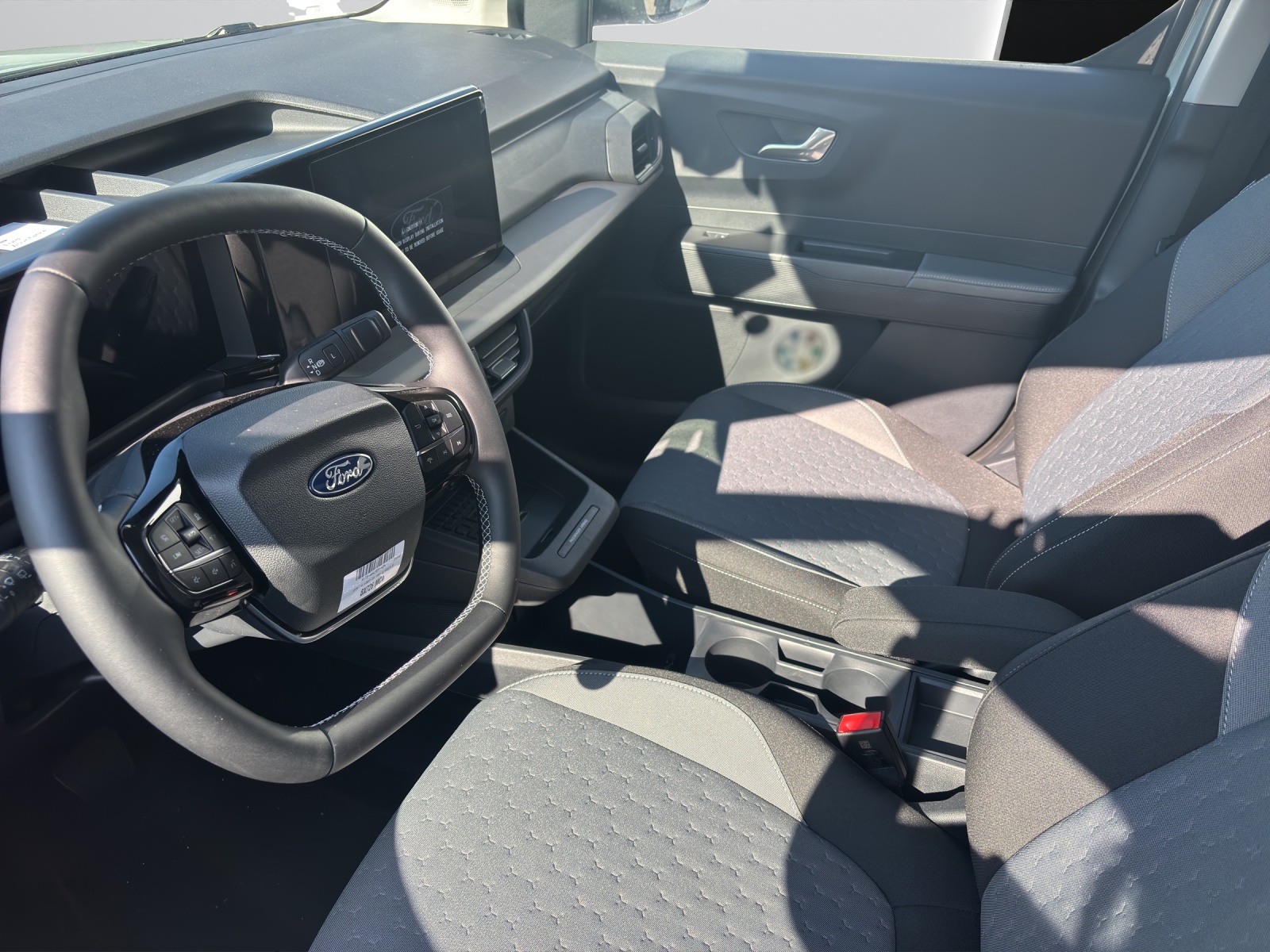 FORD Tourneo Courier Elektro 54kWh Titanium-image-6