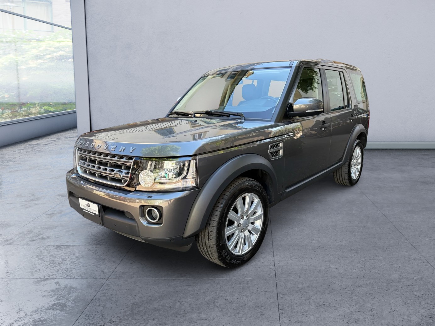 LAND ROVER Discovery 3.0 TDV6 HSE Automatic-image-5