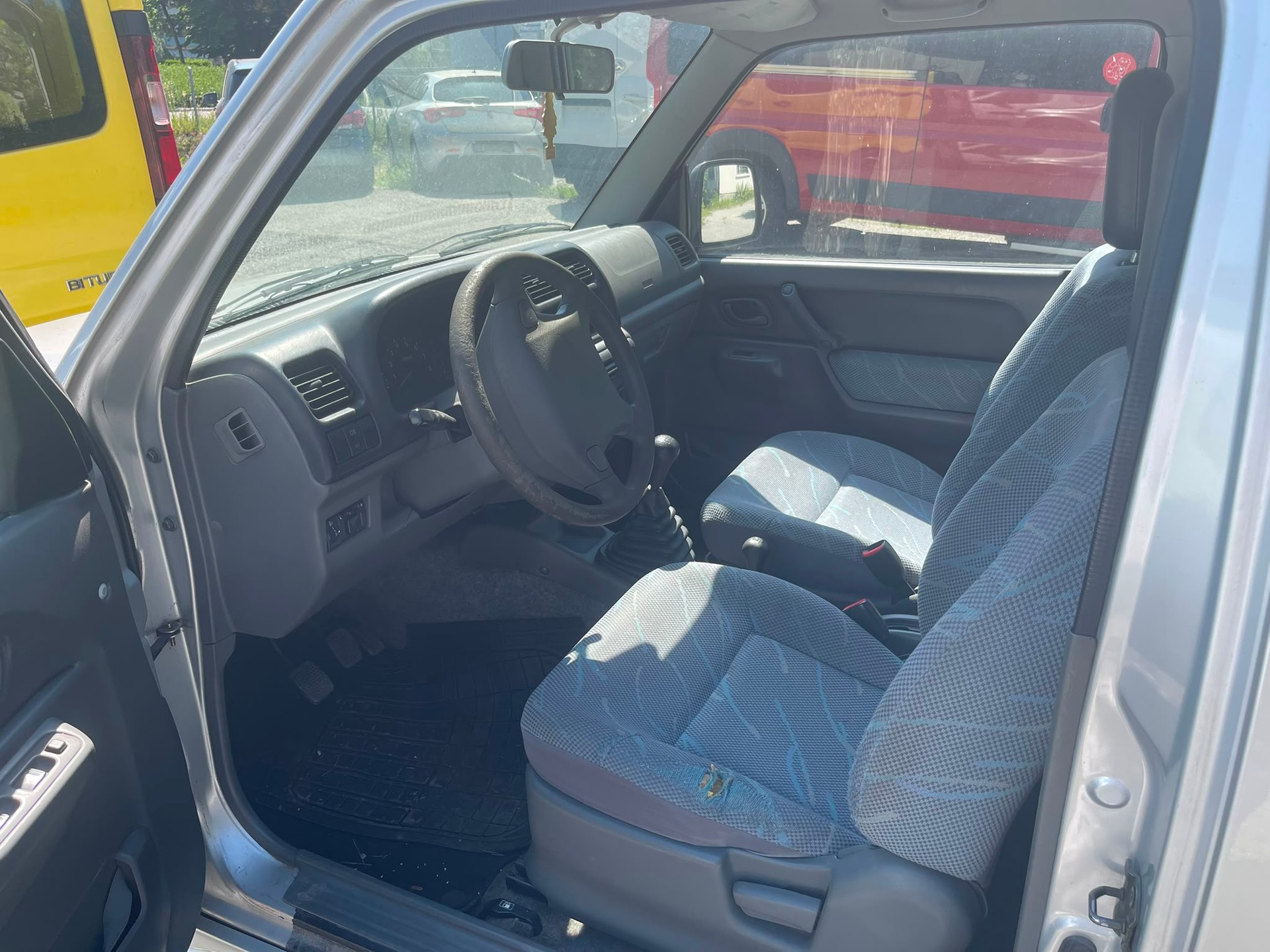 SUZUKI Jimny 1.3 16V JLX-image-5