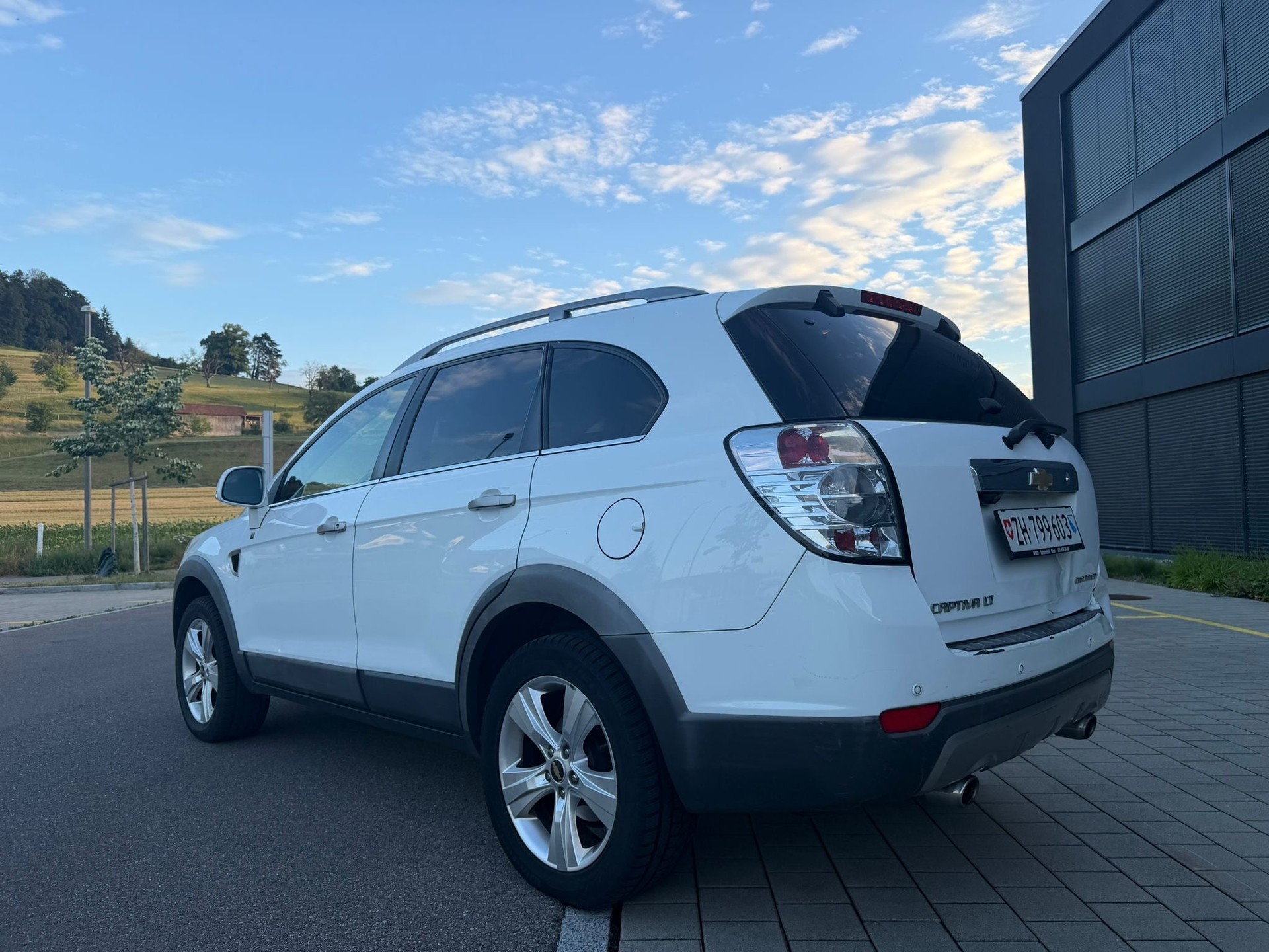 CHEVROLET Captiva 2.0 VCDi 100 Edition 4WD Automatic-image-2