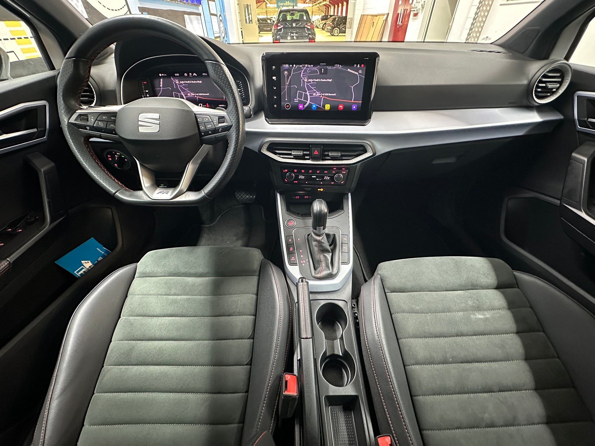 SEAT Arona 1.0 TSI Eco Hola FR DSG-image-9