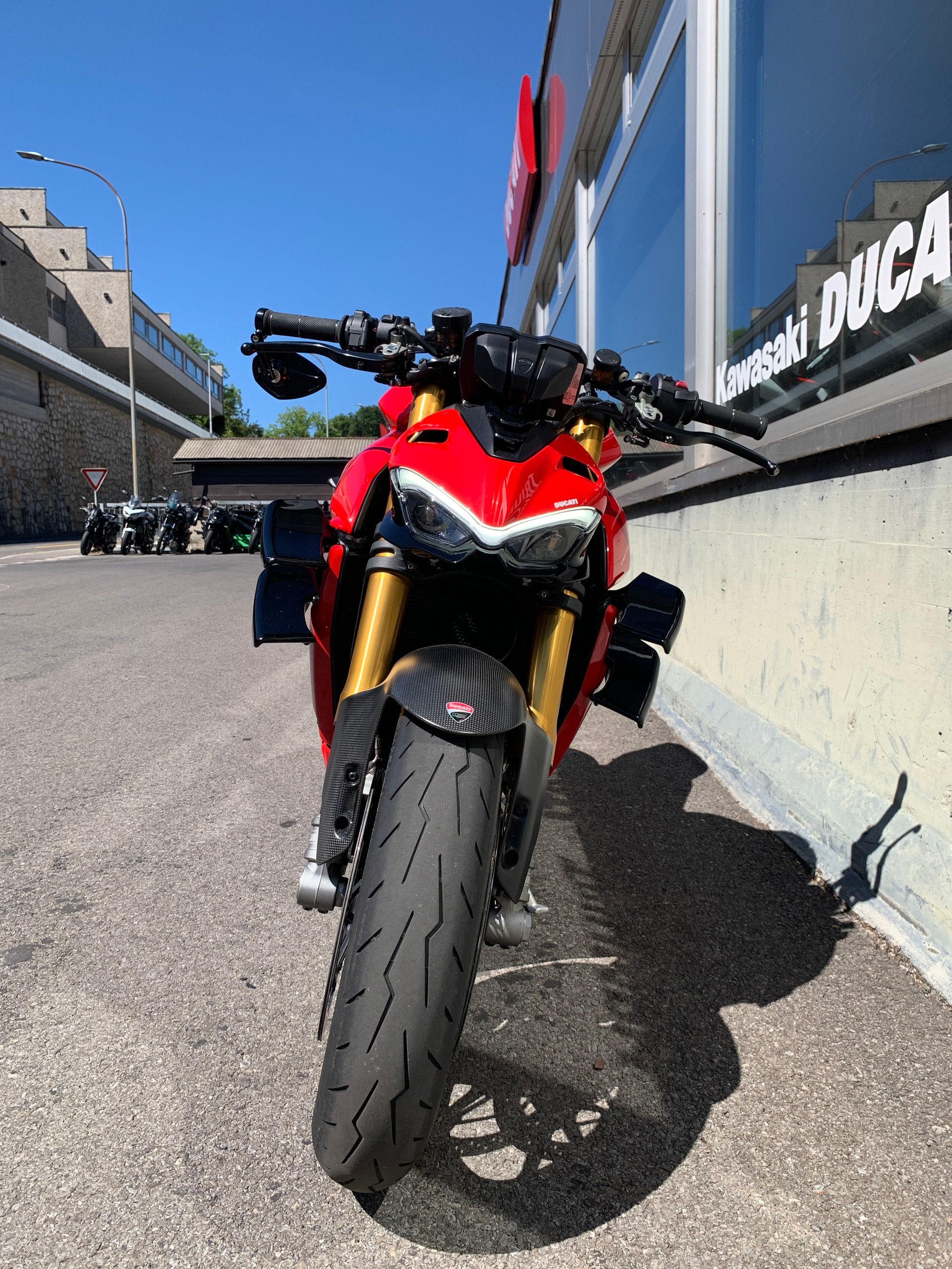 DUCATI Streetfighter V4 S-showroom-element-3