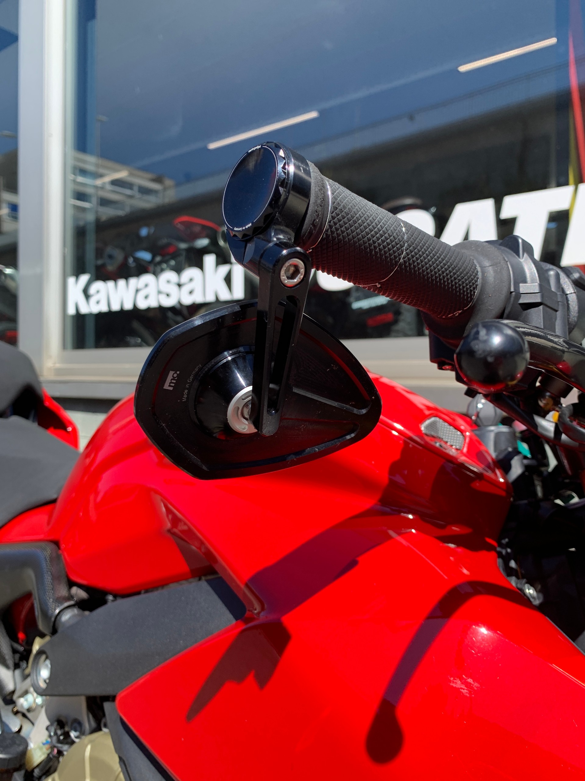 DUCATI Streetfighter V4 S-image-11
