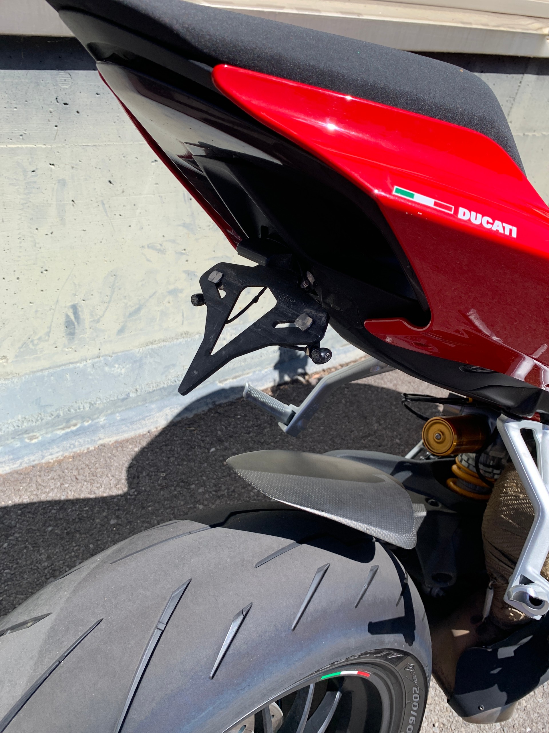 DUCATI Streetfighter V4 S-image-9