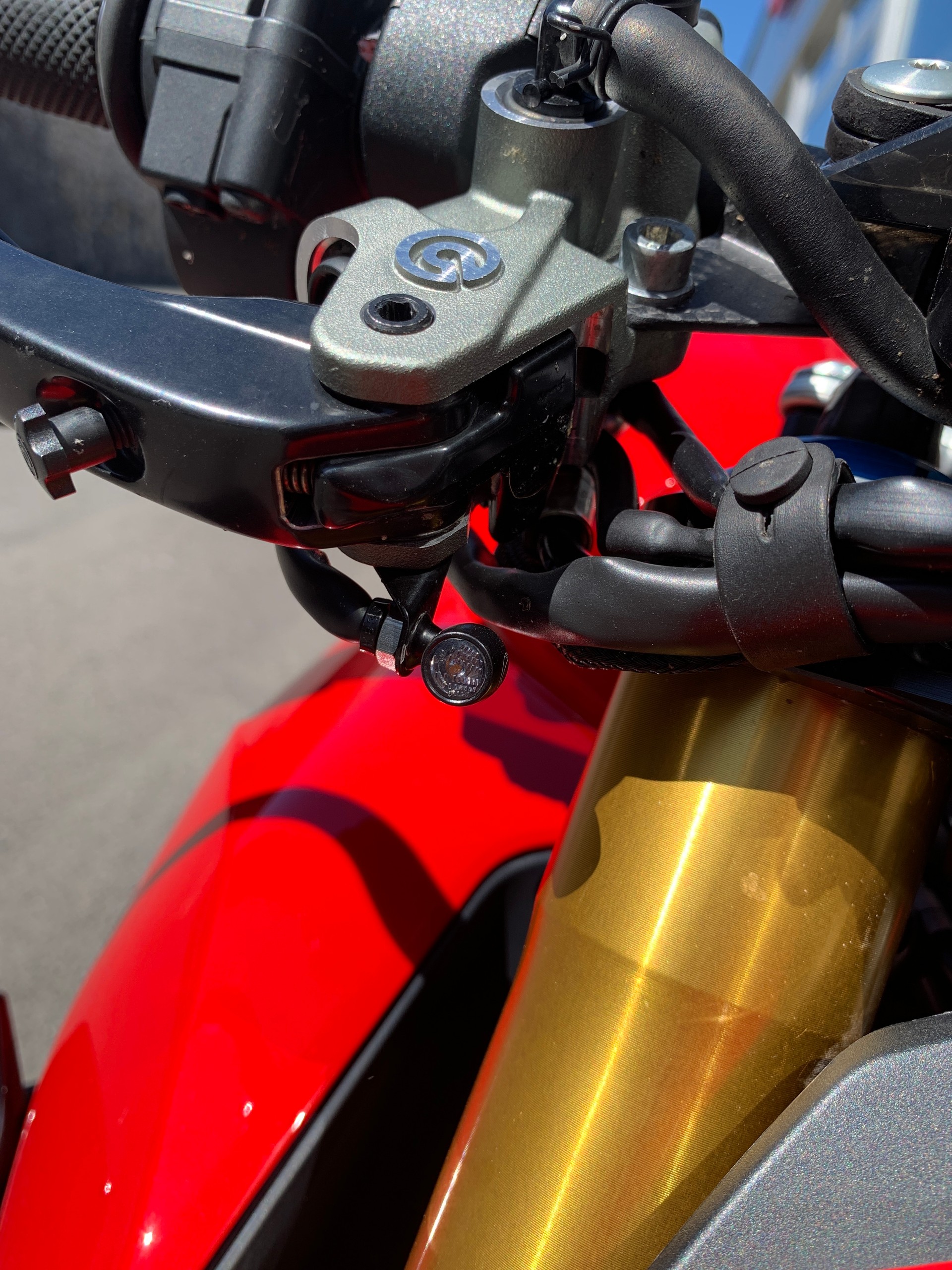 DUCATI Streetfighter V4 S-image-12