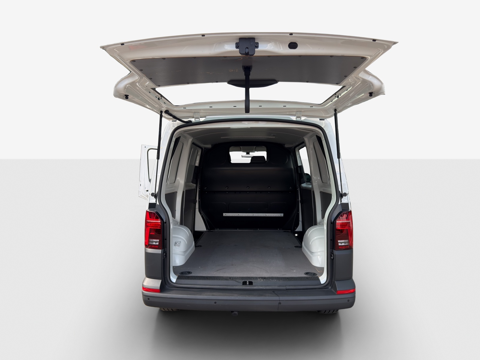 VW T6.1 2.0 TDI DSG-image-12