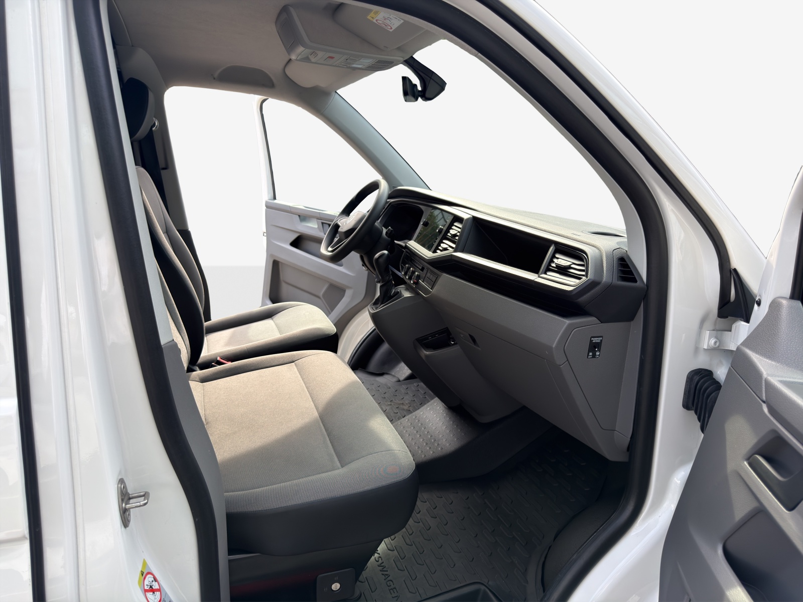 VW T6.1 2.0 TDI DSG-image-14