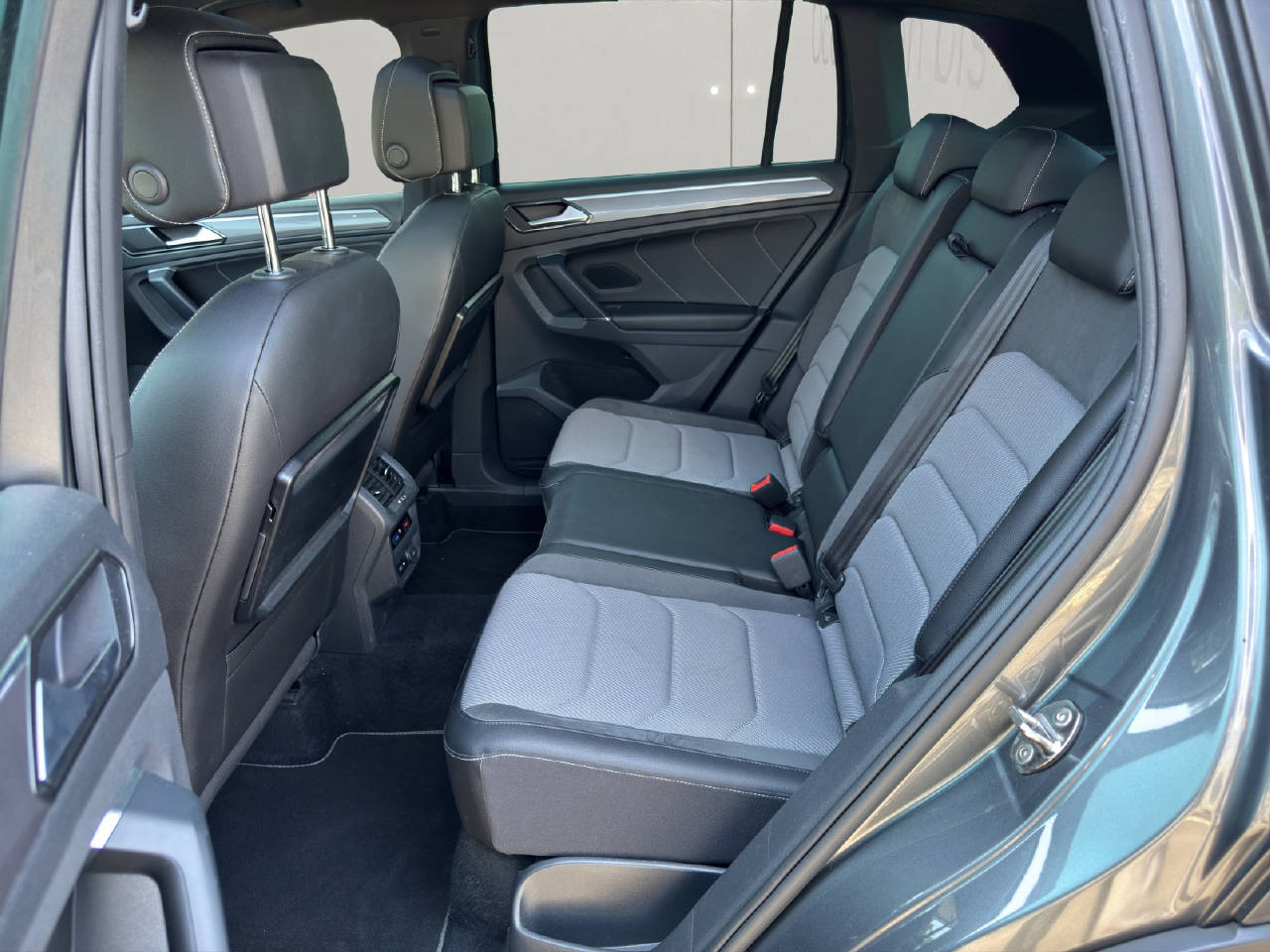 VW Tiguan 2.0 TSI Highline DSG-image-9