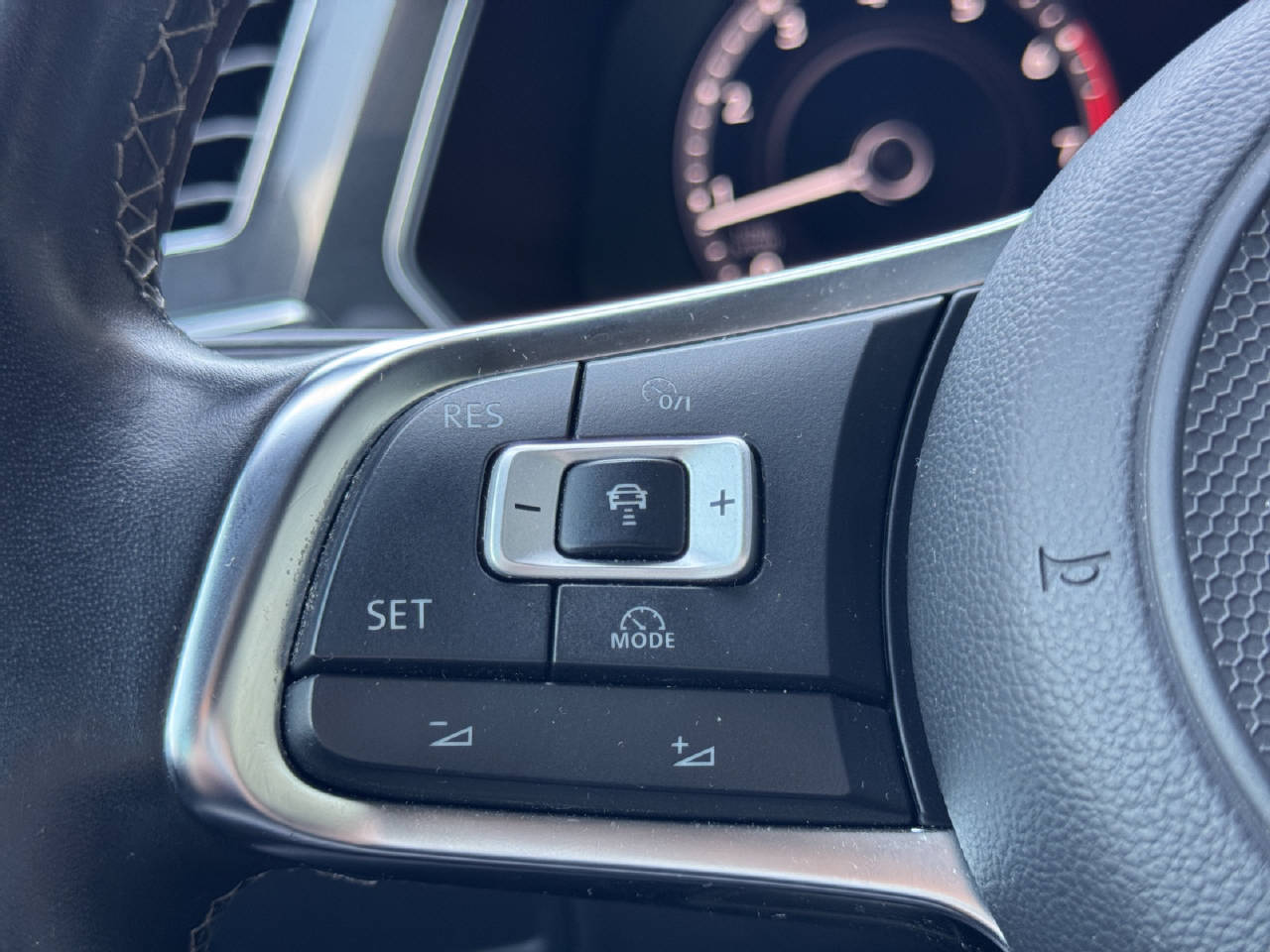 VW Tiguan 2.0 TSI Highline DSG-image-13