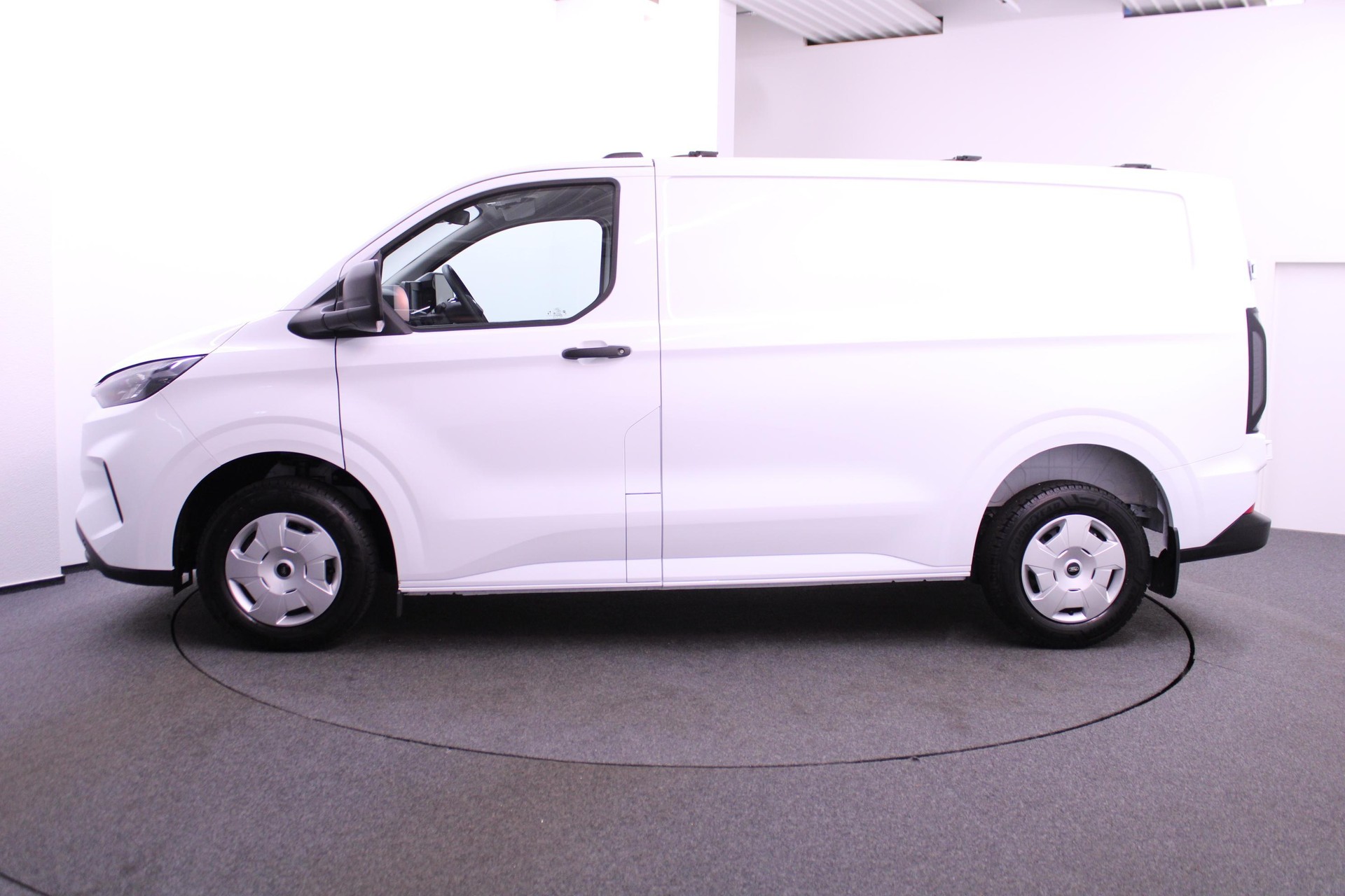 FORD Transit C Van 320 L1 2.0 EcoBlue 136 Trend-image-2