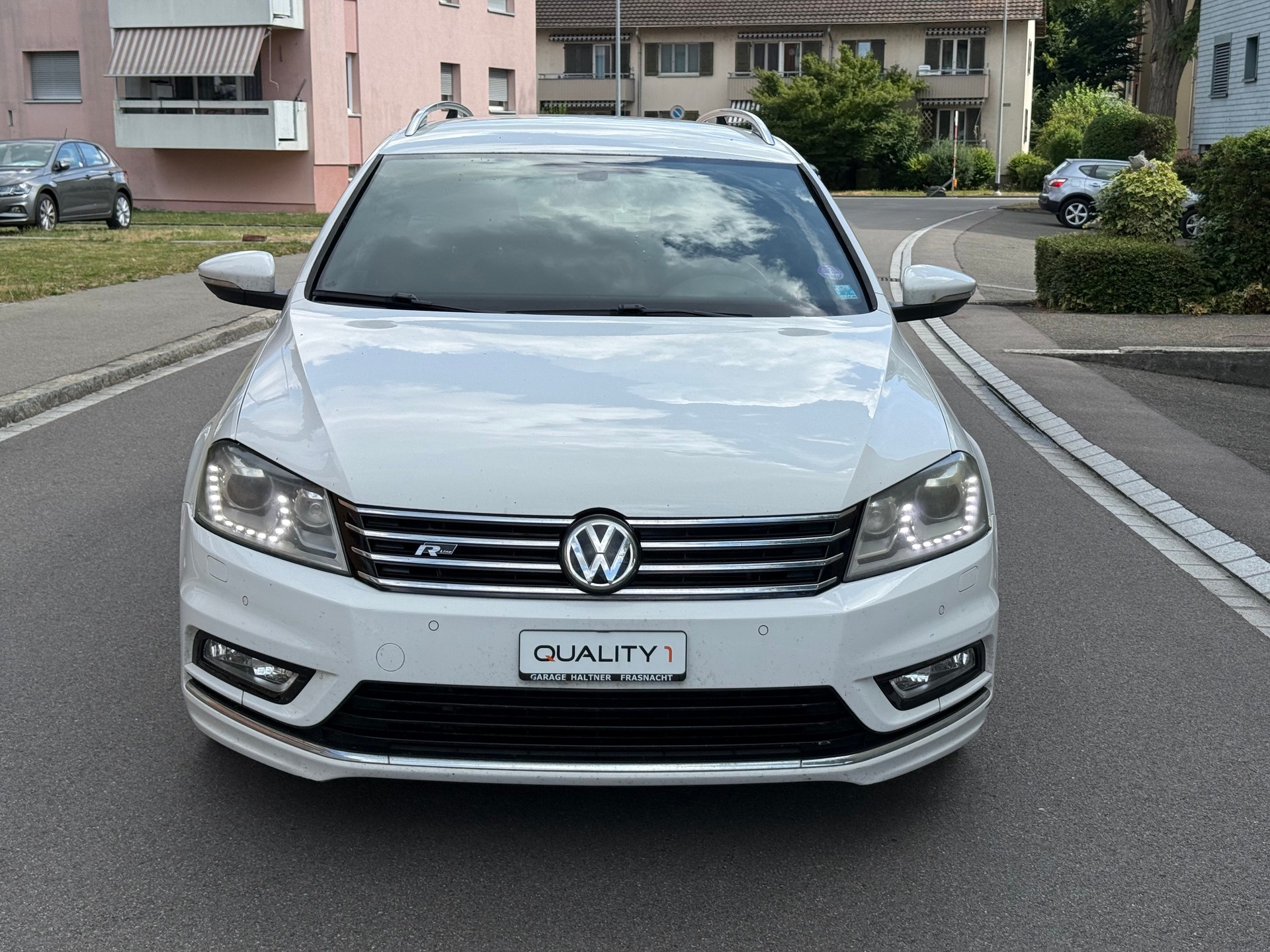 VW Passat Variant 1.4 TSI BMT R-LinDesign DSG-image-0