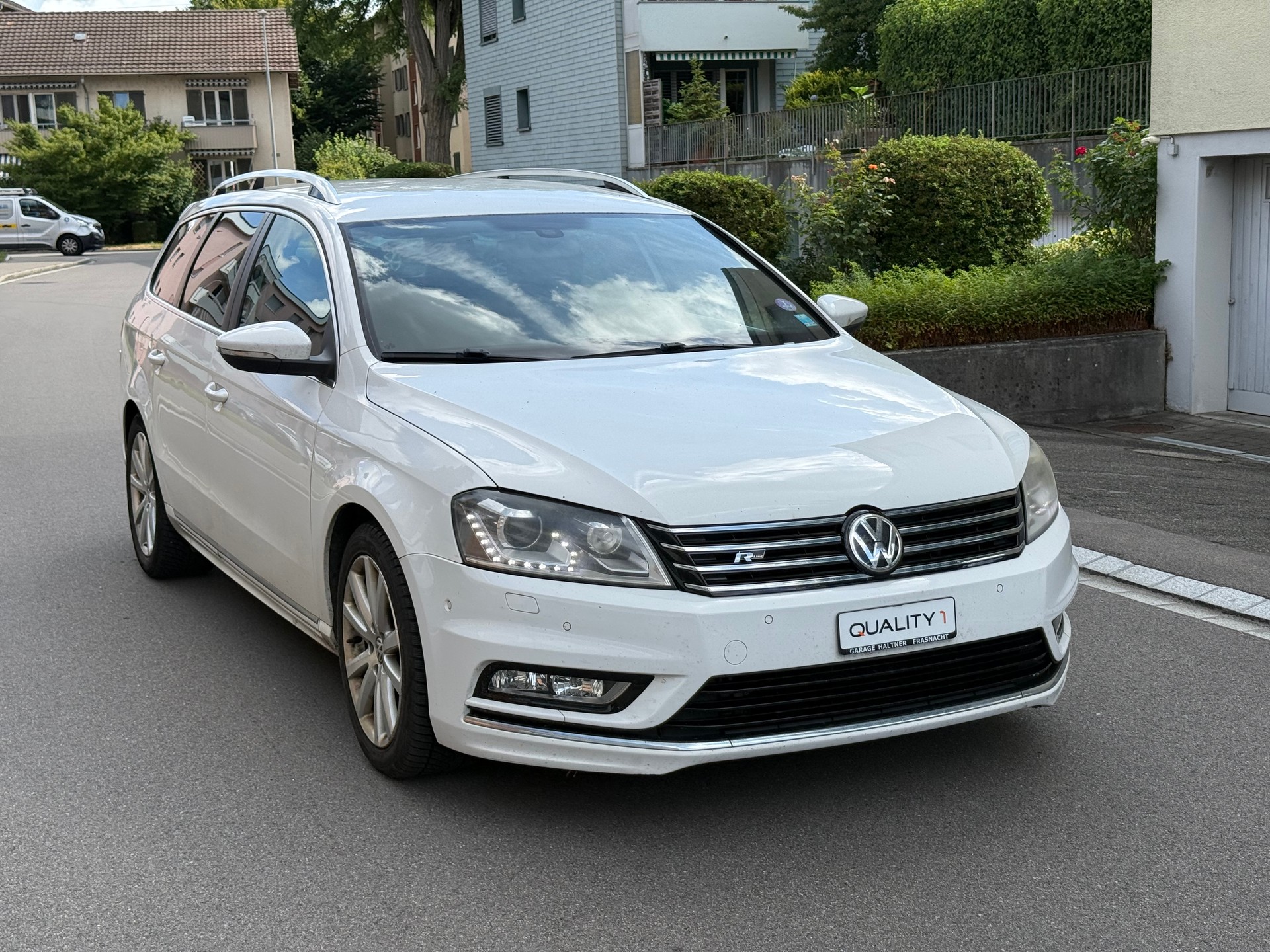 VW Passat Variant 1.4 TSI BMT R-LinDesign DSG-image-1