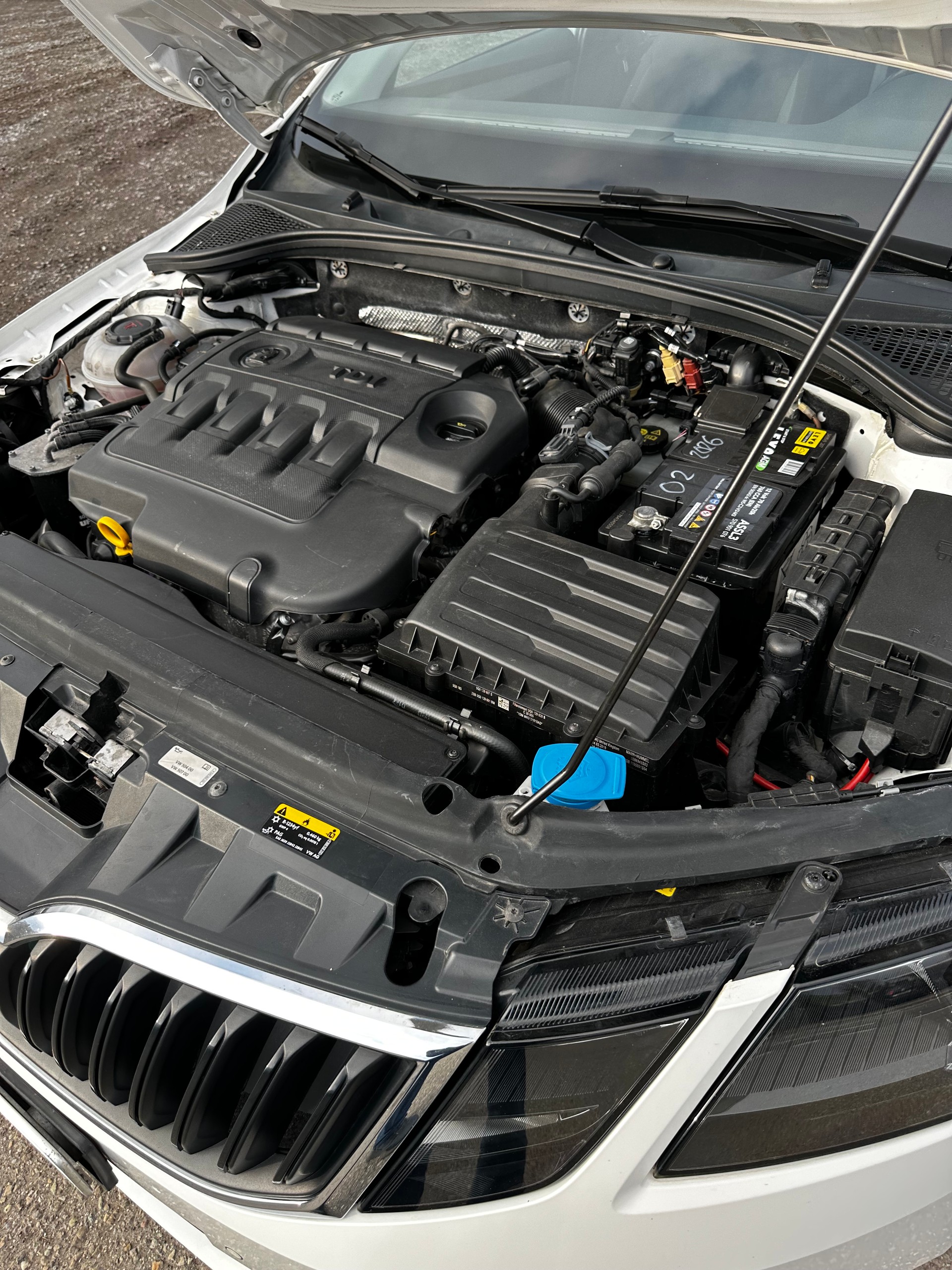 SKODA 1.6 TDI 115 Ambition 4x4-image-3