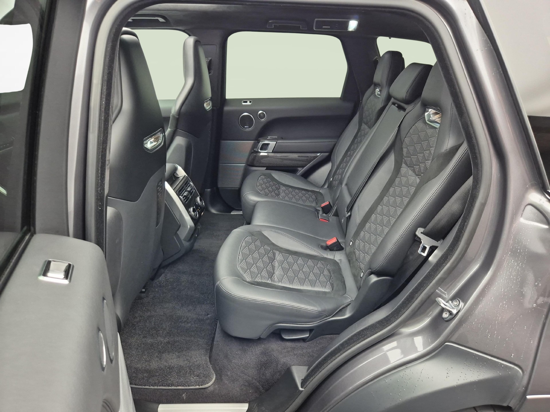 LAND ROVER Range Rover Sport 5.0 V8 SC SVR-image-3