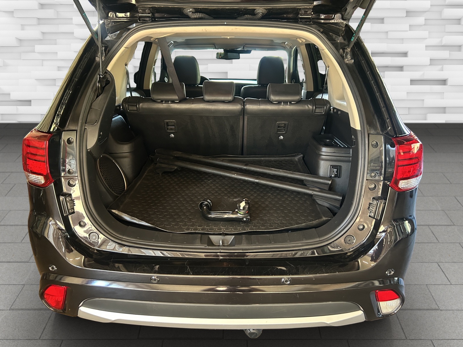 MITSUBISHI Outlander 2.0 PHEV Value 4WD Automatic-image-13