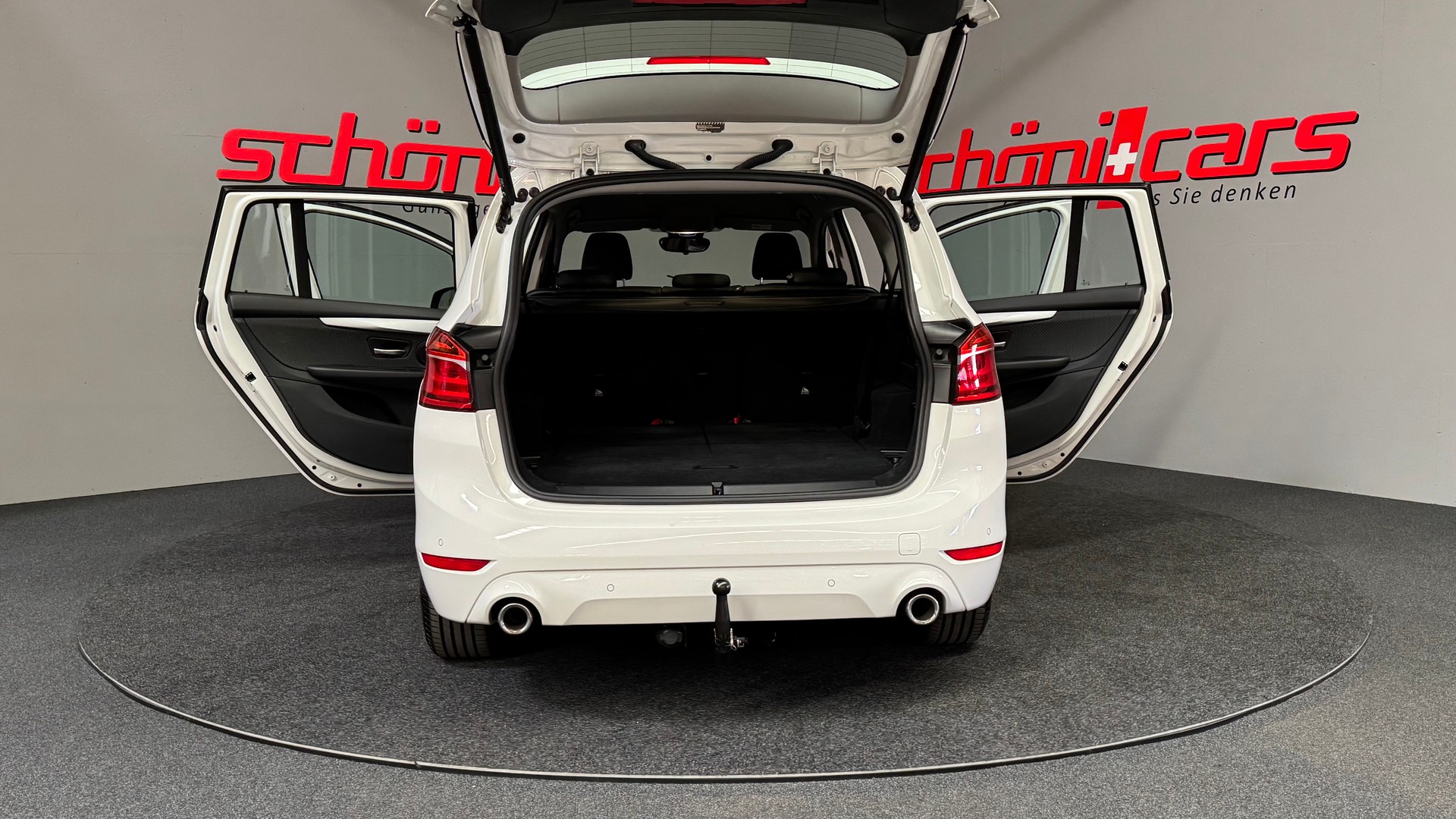 BMW 218d xDrive Gran Tourer Steptronic-image-5