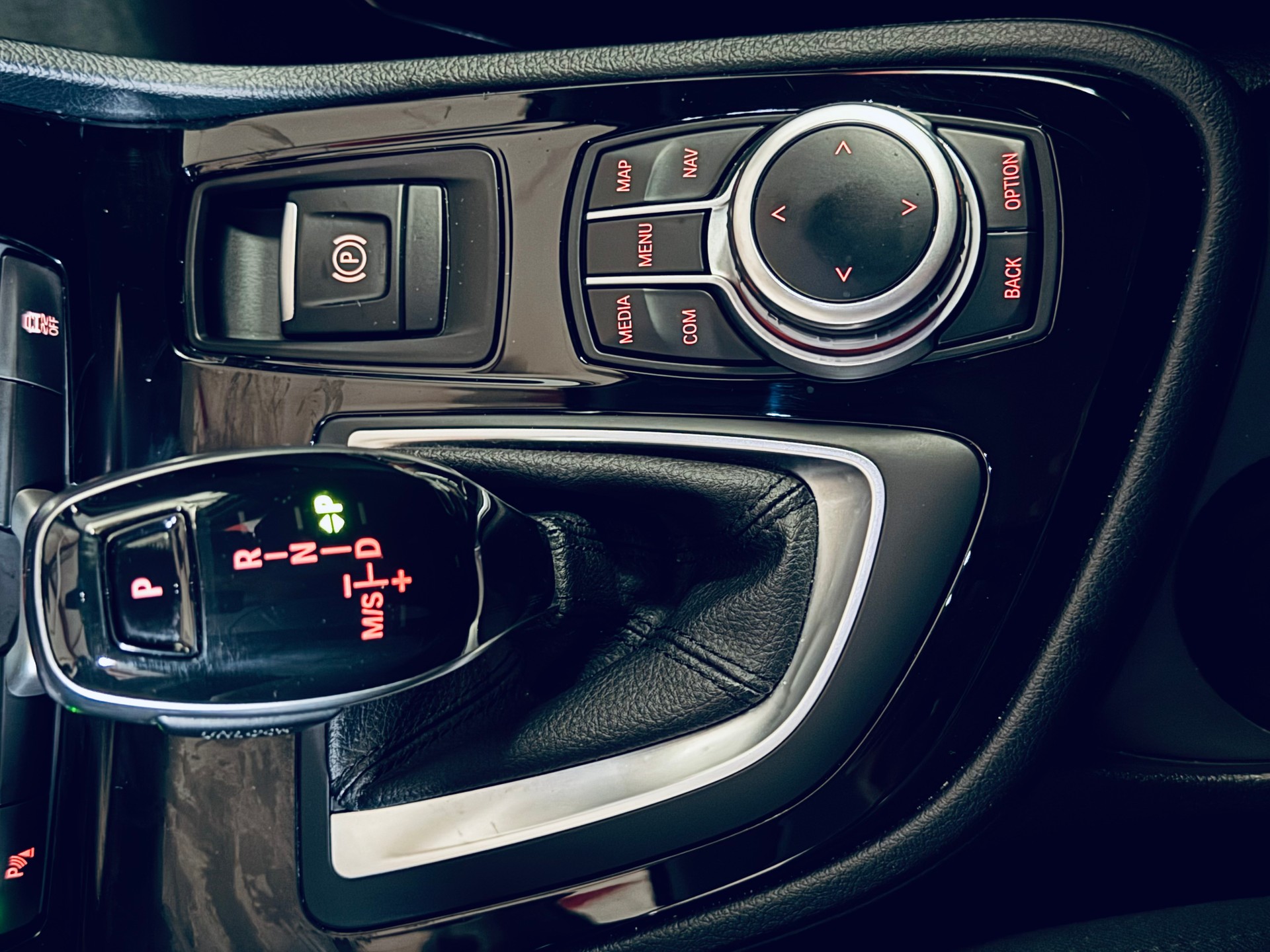 BMW 218d xDrive Gran Tourer Steptronic-image-26
