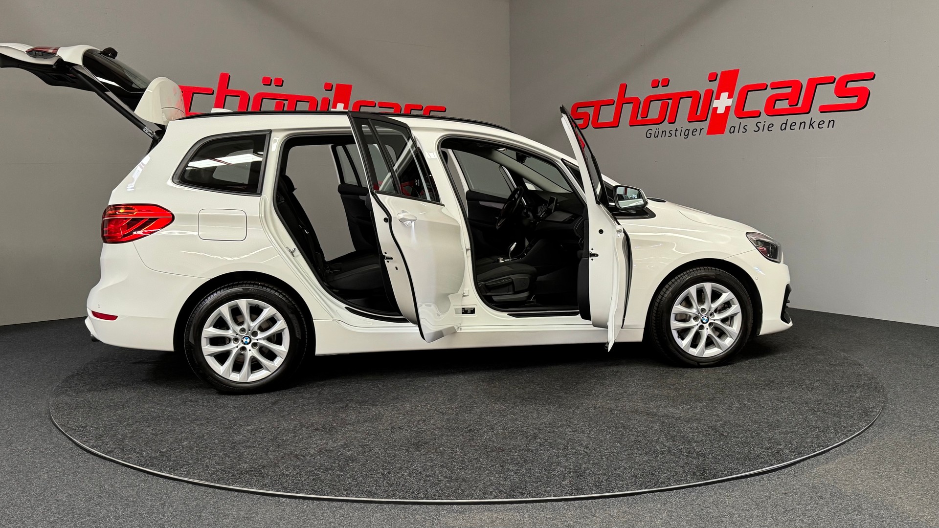 BMW 218d xDrive Gran Tourer Steptronic-image-7