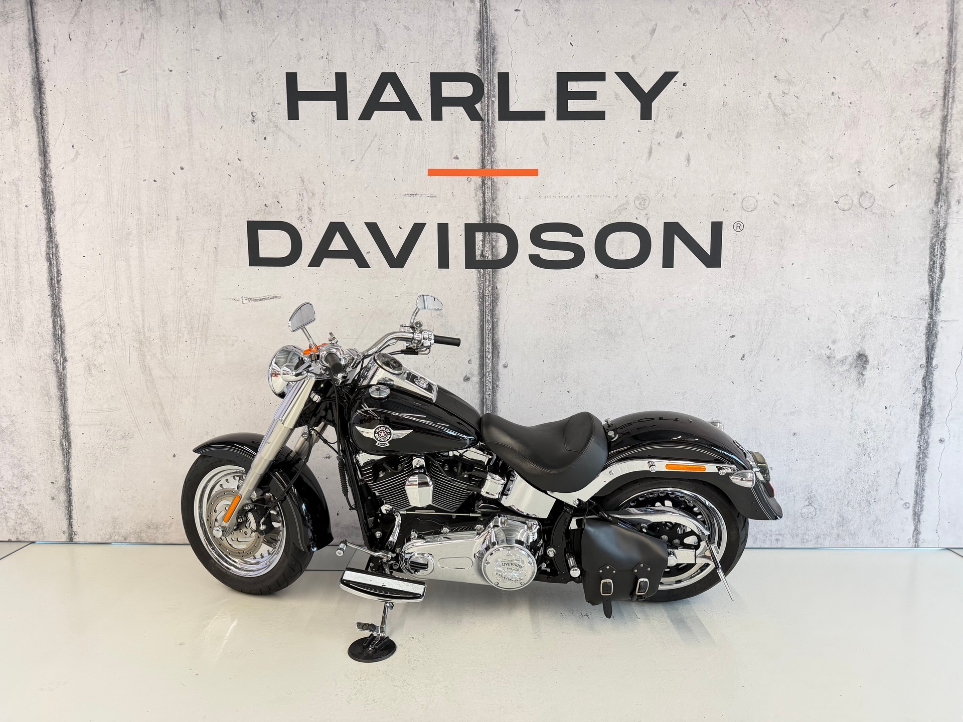 HARLEY-DAVIDSON FLSTF Fat Boy ABS-showroom-element-3