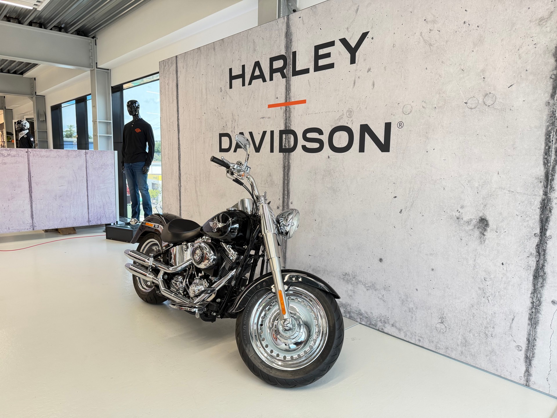 HARLEY-DAVIDSON FLSTF Fat Boy ABS-showroom-element-1