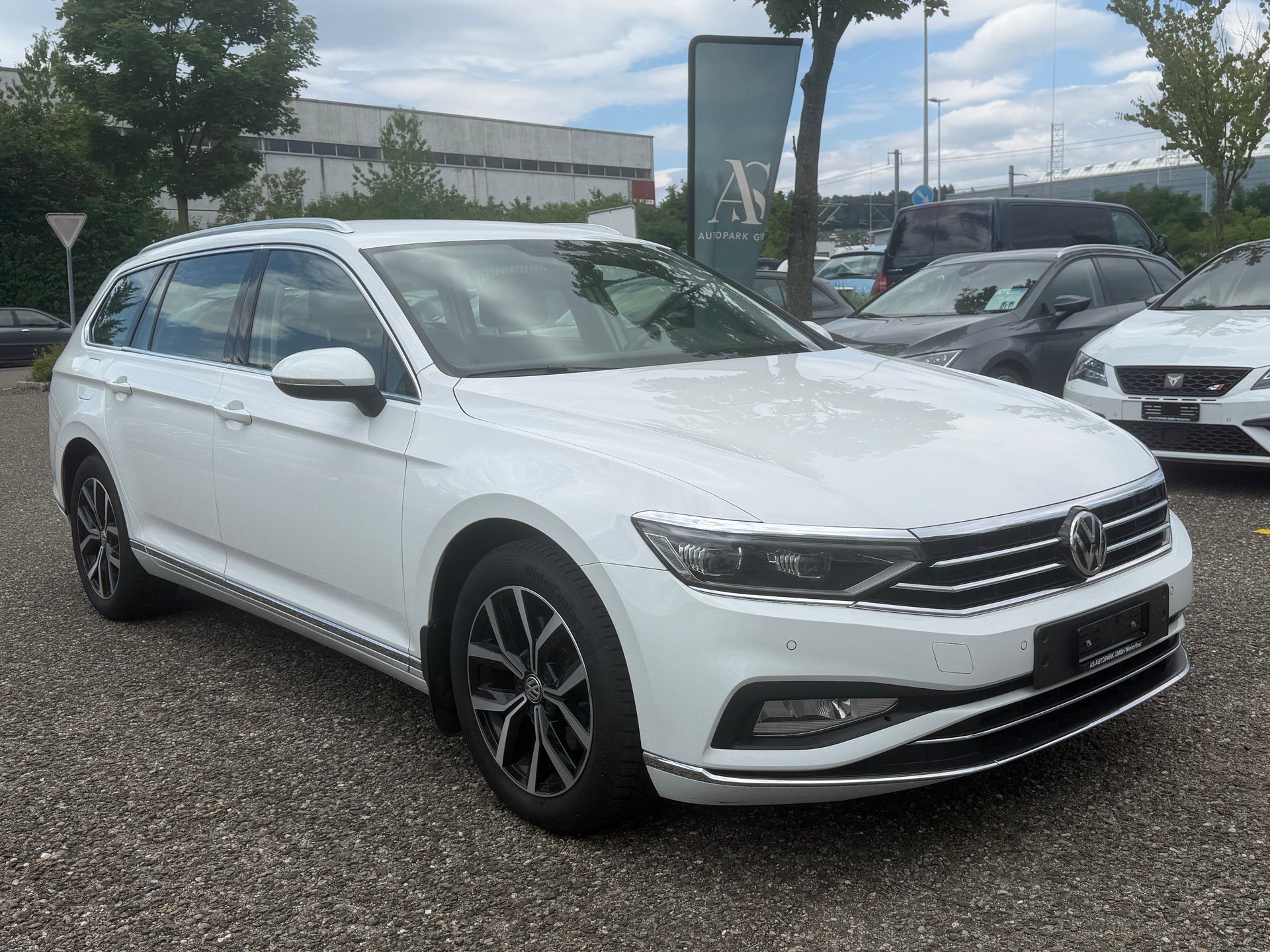 VW Passat 2.0 TDI BMT Elegance 4Motion DSG-image-2