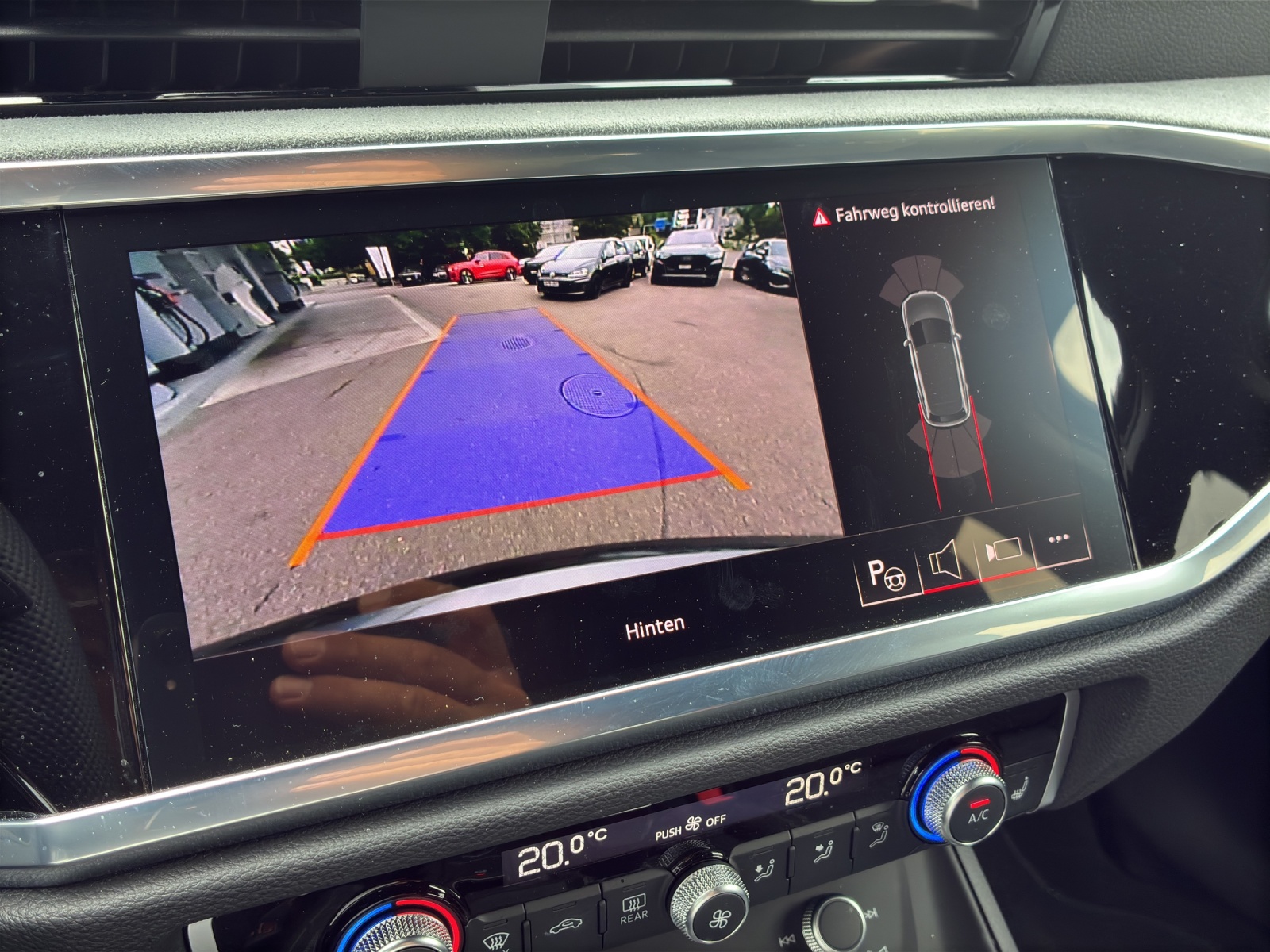 AUDI Q3 35 TFSI S line Attraction S-tronic-image-15