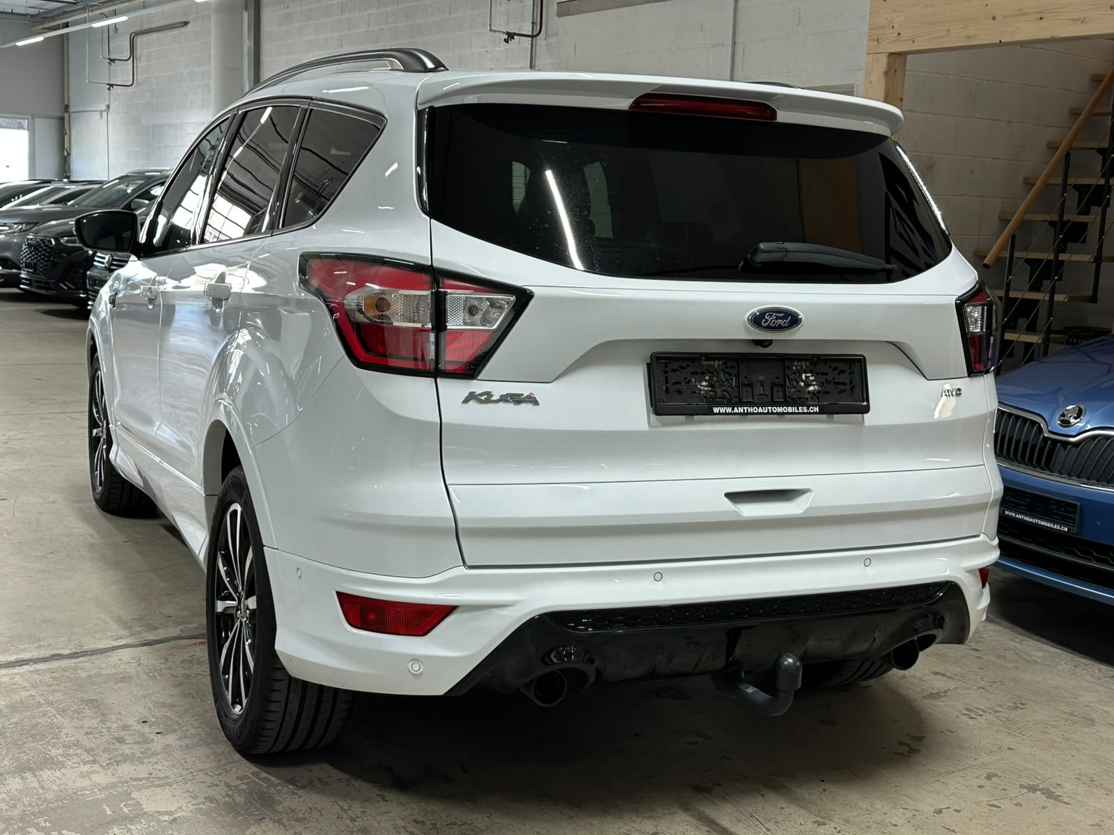 FORD Kuga 2.0 TDCi ST Line High 4WD PowerShift-image-3