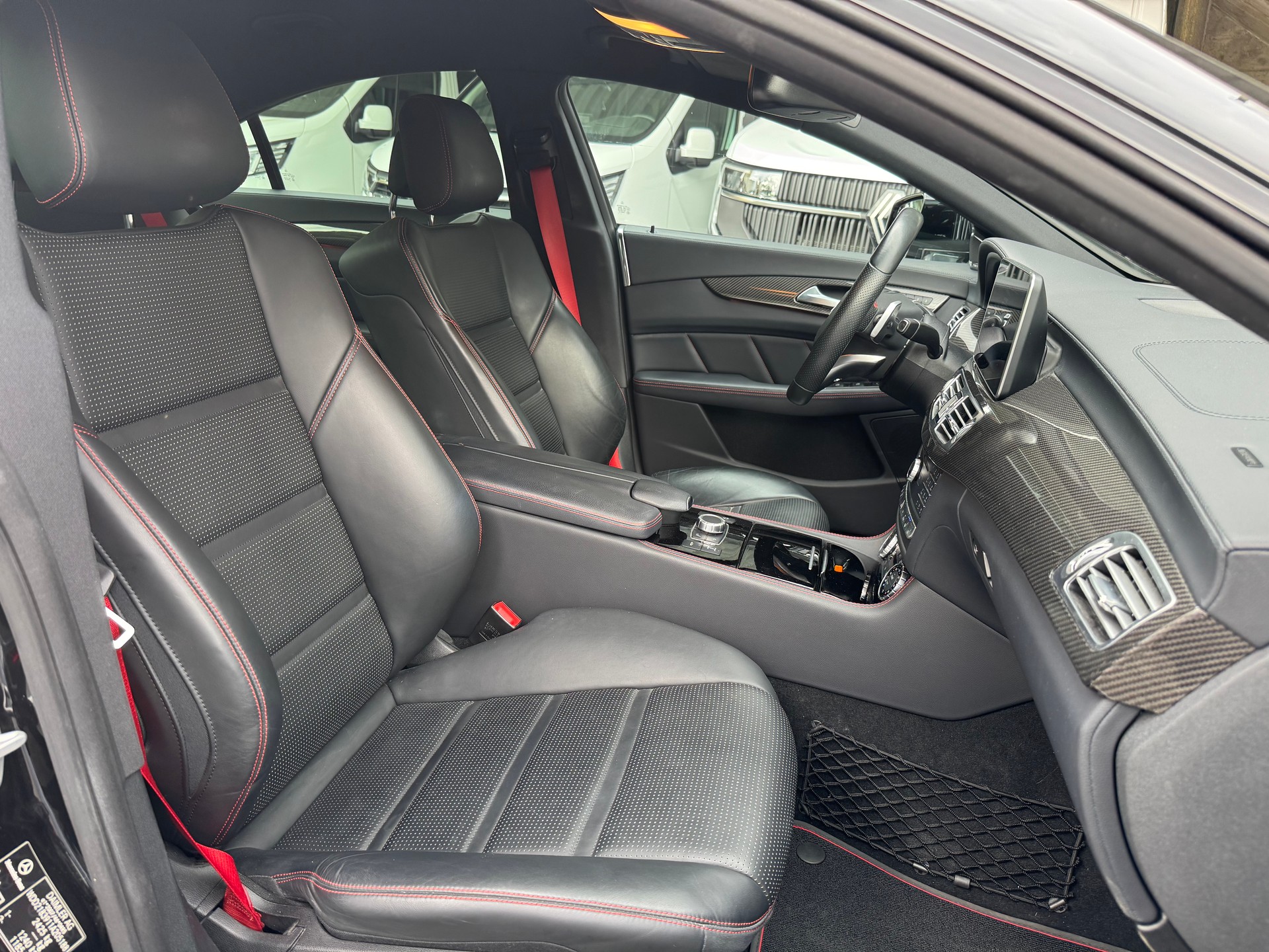 MERCEDES-BENZ CLS 500 4Matic 9G-Tronic-image-8