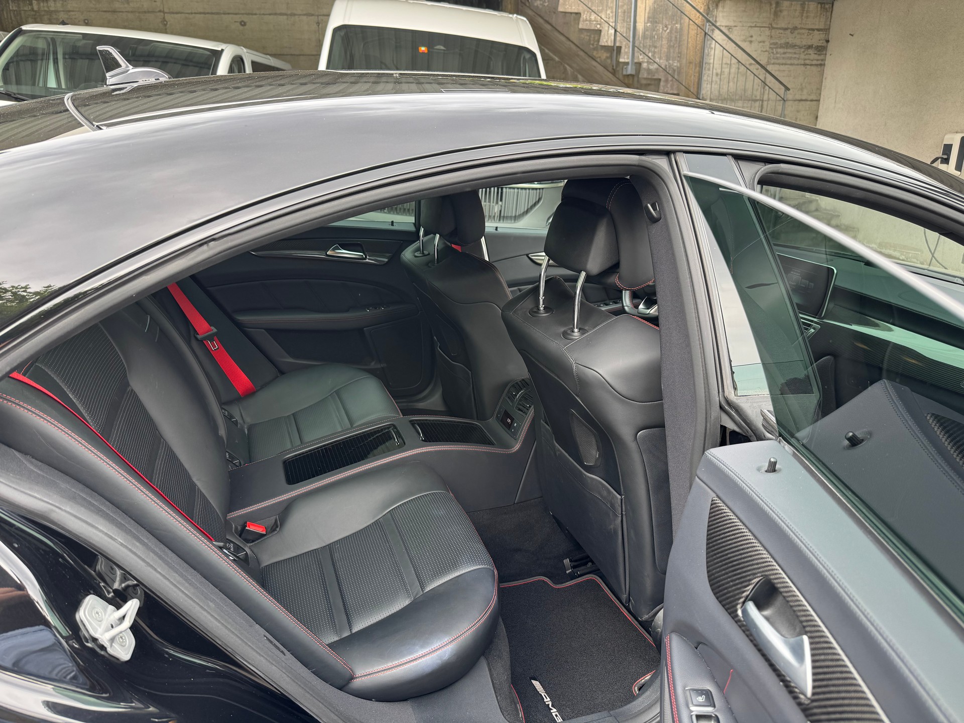 MERCEDES-BENZ CLS 500 4Matic 9G-Tronic-image-10