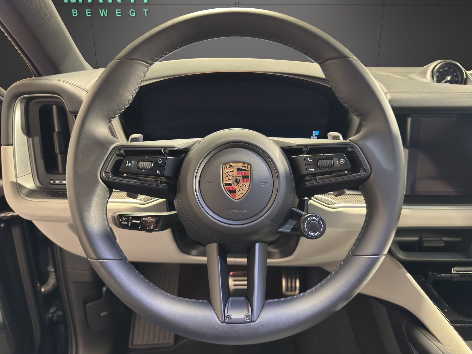 PORSCHE Cayenne Coupé 3.0 V6 E-Hybrid-image-14