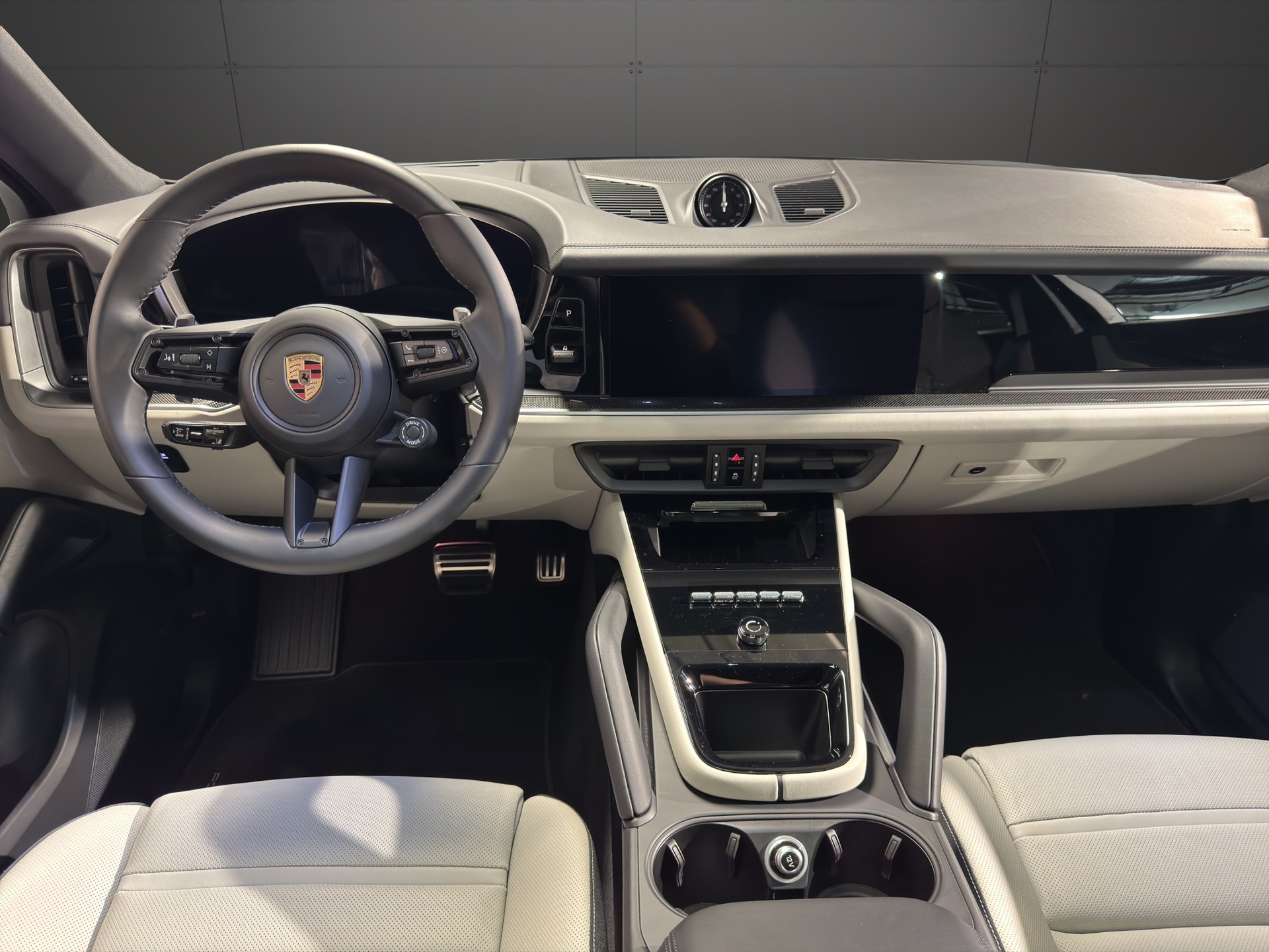 PORSCHE Cayenne Coupé 3.0 V6 E-Hybrid-image-20