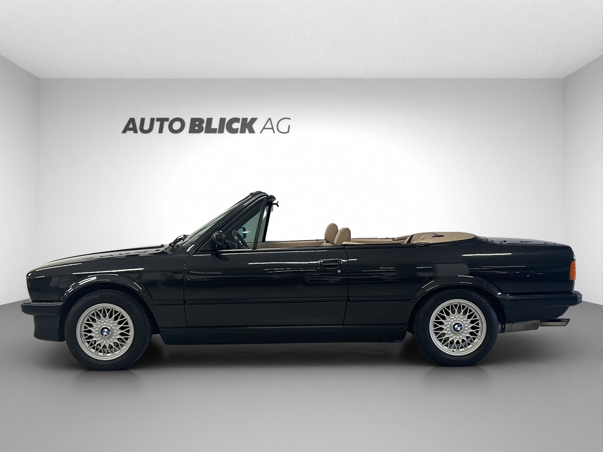 BMW 325i Cabrio-image-4