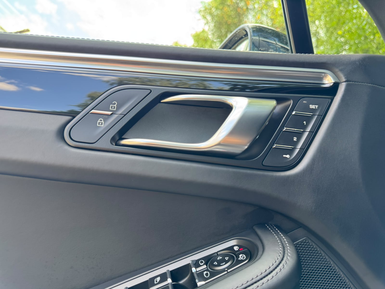 PORSCHE Macan S PDK-image-11