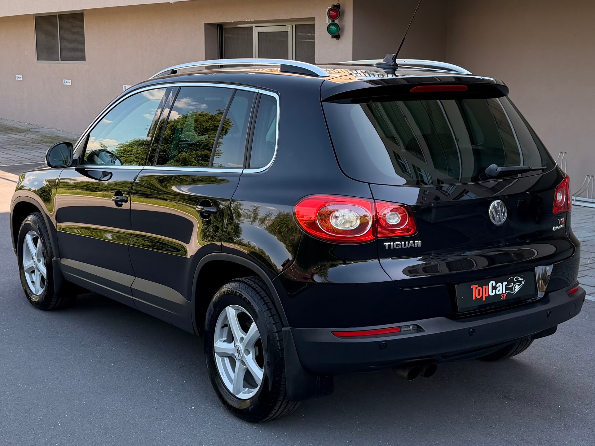 VW Tiguan 1.4 TSI Sport&Style-image-4