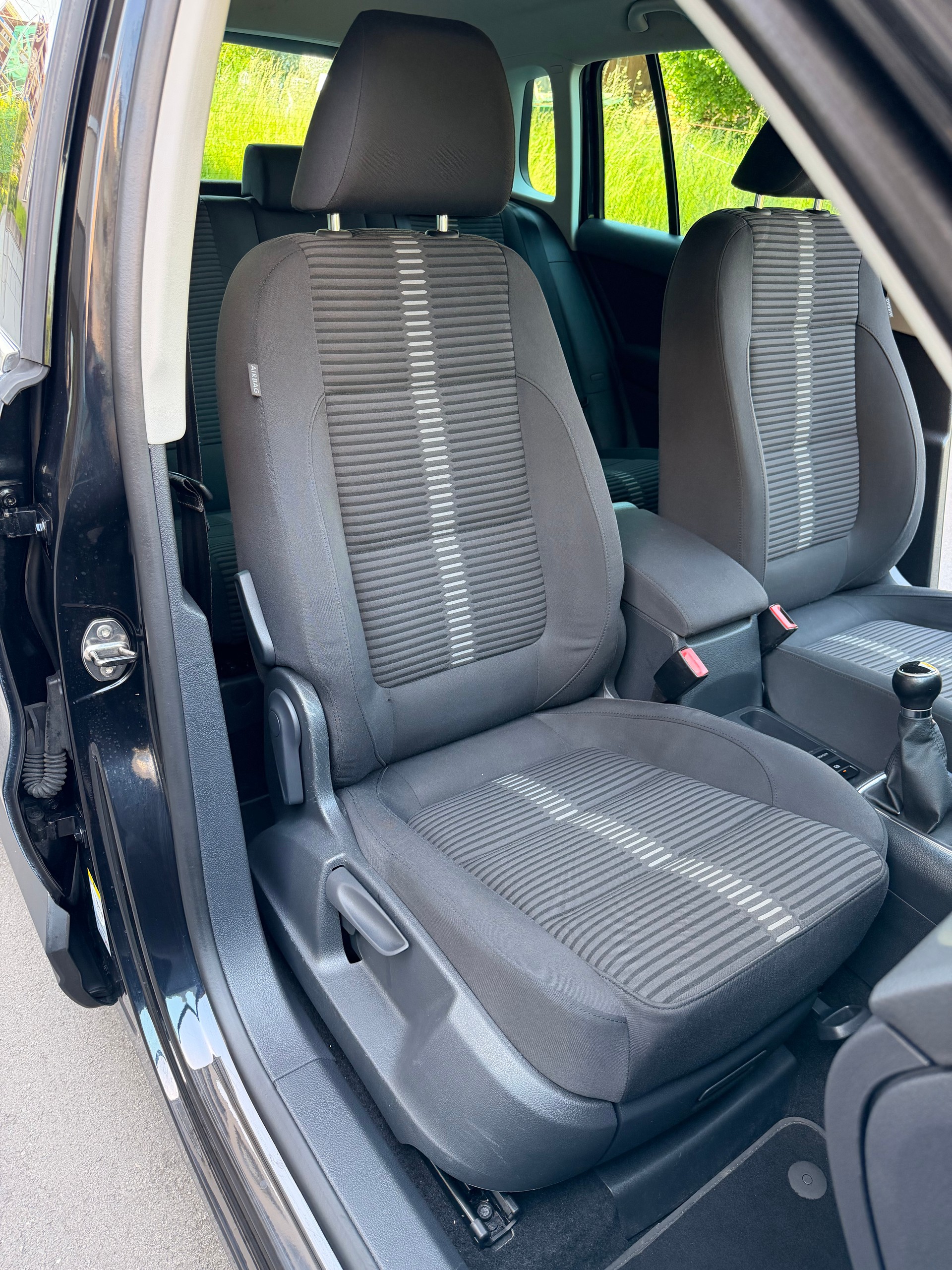 VW Tiguan 1.4 TSI Sport&Style-image-14
