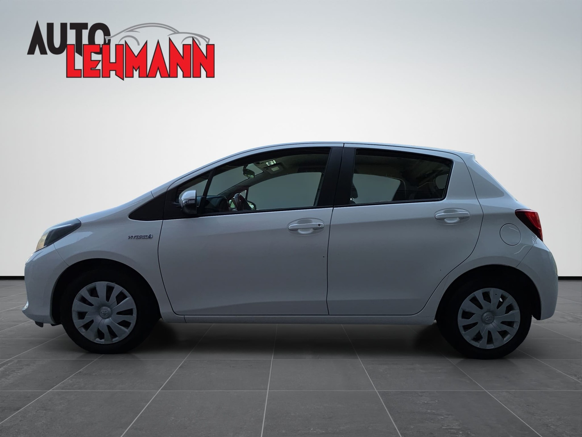 TOYOTA Yaris 1.5 VVT-i Hybrid Style e-CVT-image-3