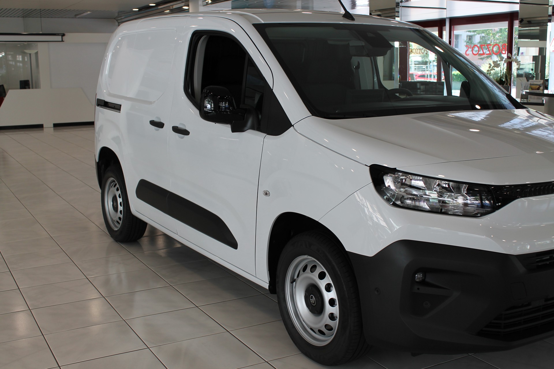 CITROEN Berlingo Van M 1.5 Blue HDi 130 s/s EAT8 EN-image-2