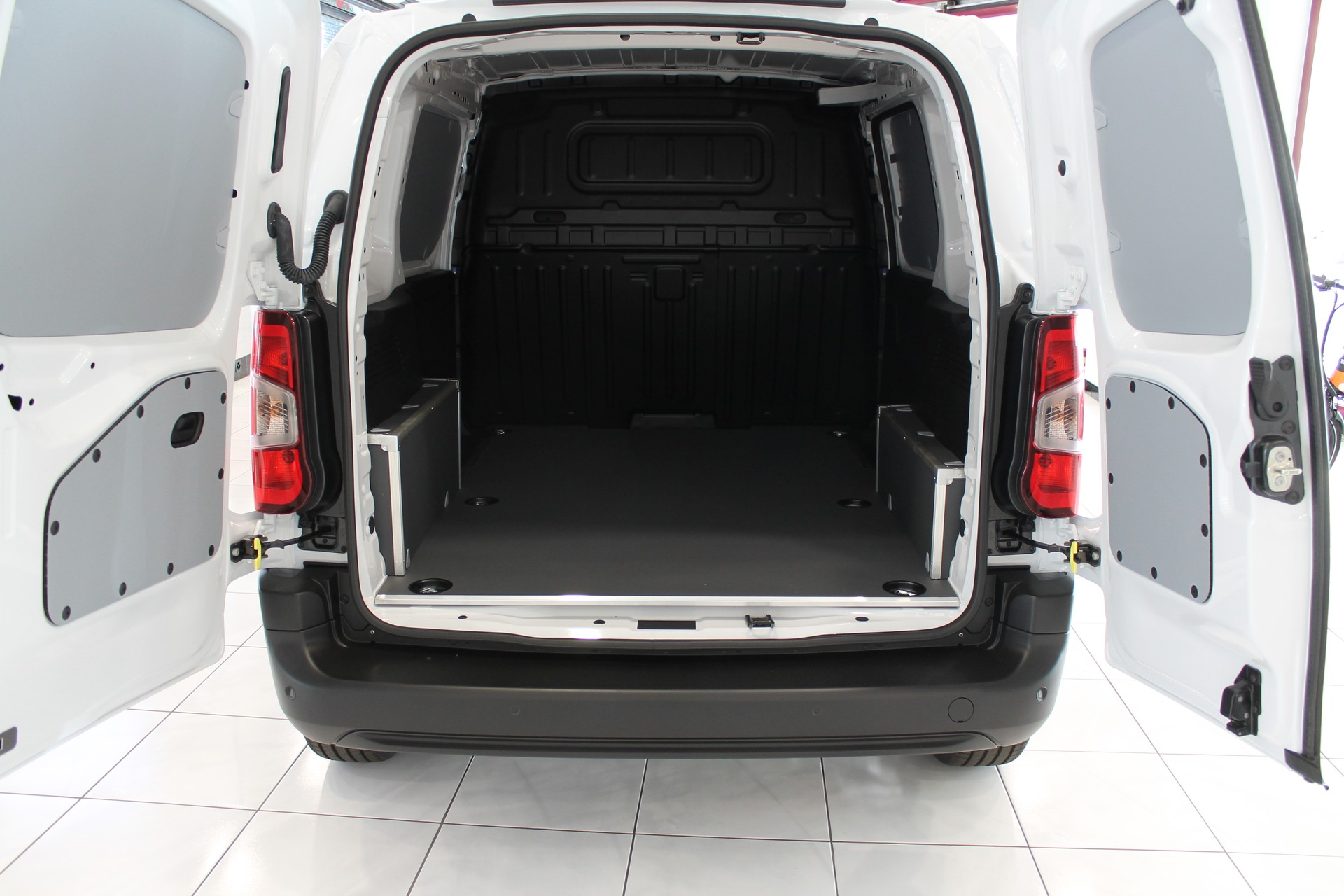 CITROEN Berlingo Van M 1.5 Blue HDi 130 s/s EAT8 EN-image-6