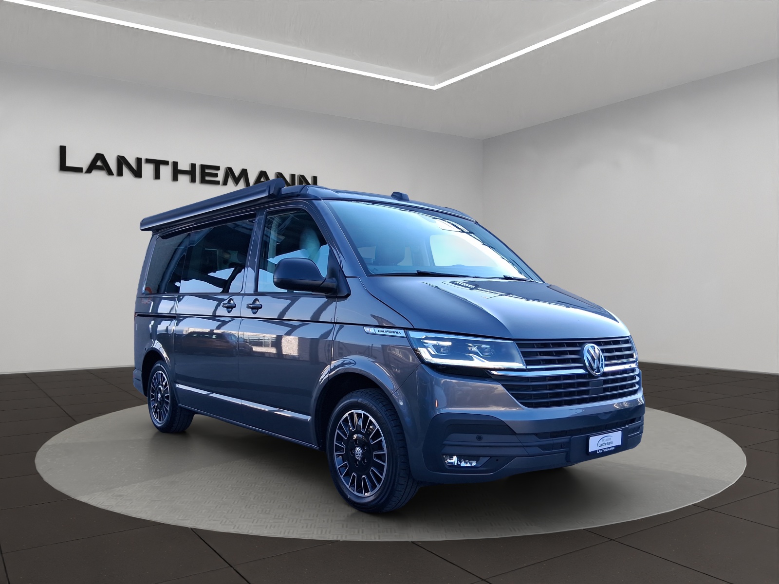 VW T6.1 California 2.0 TDI Beach DSG-image-5